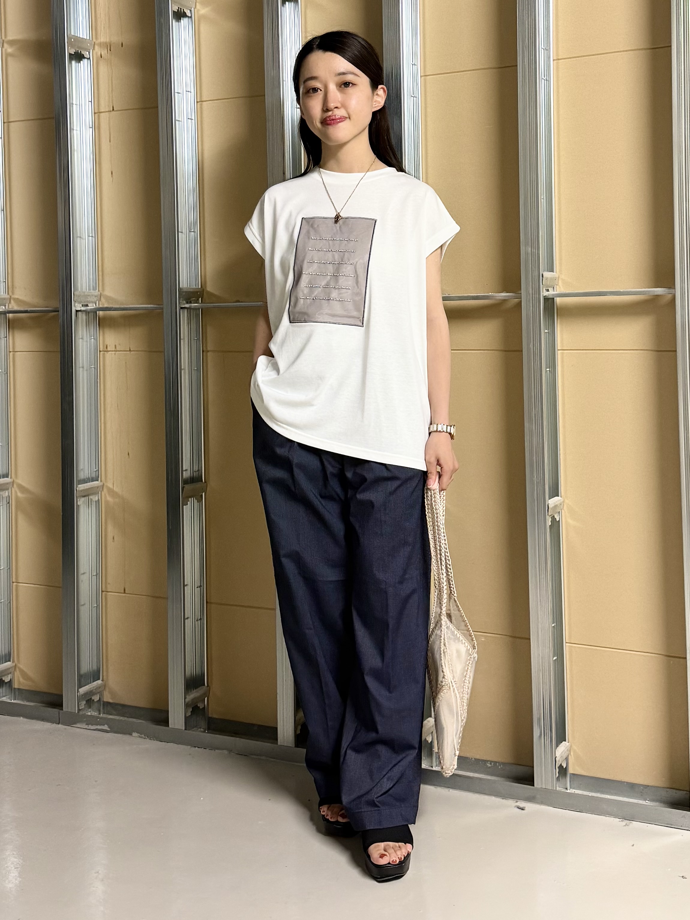 sahoさんの「THE SHOP TK｜オーガンジー刺繍Tシャツ」を使ったコーディネート