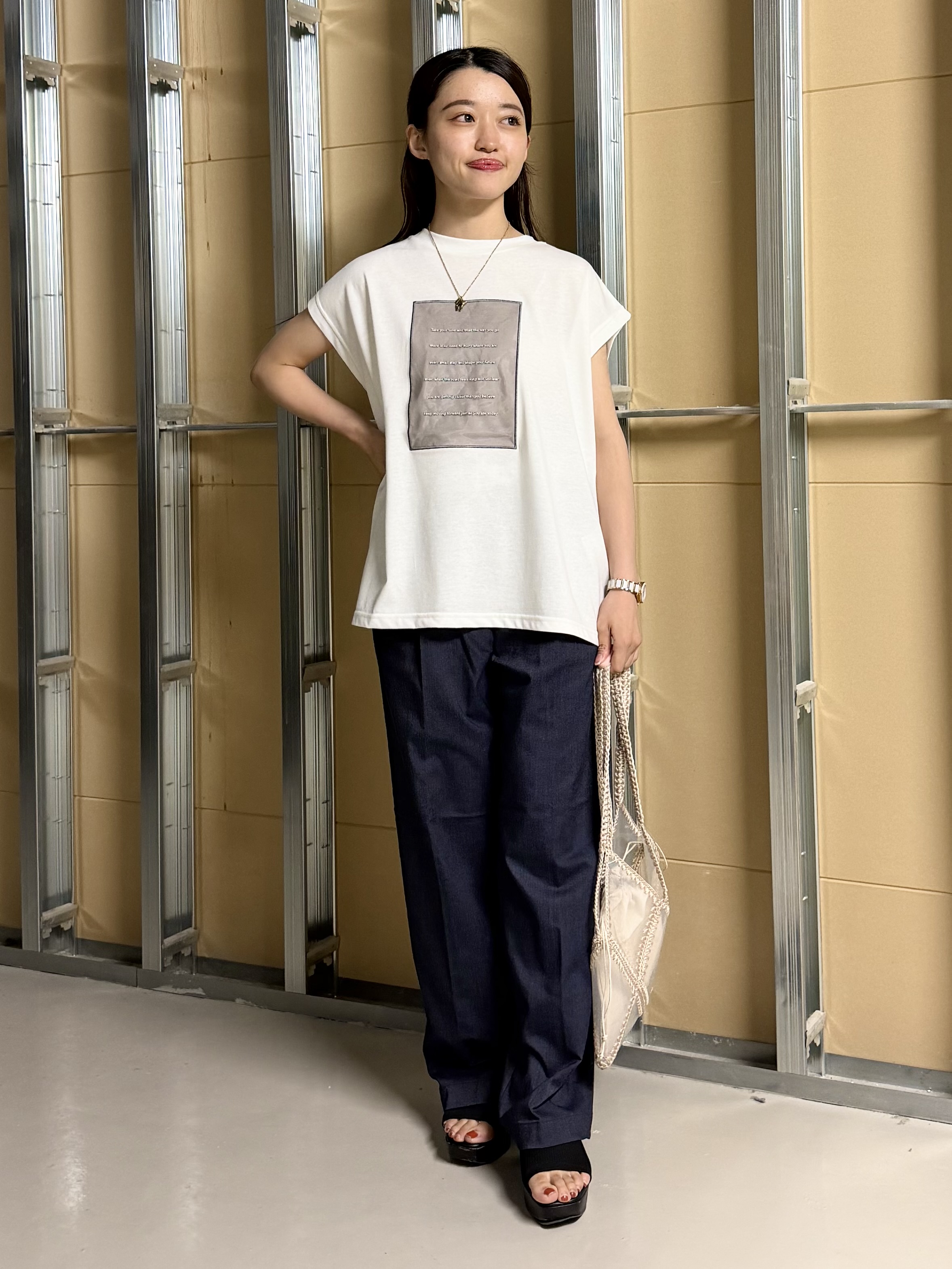 sahoさんの「THE SHOP TK｜オーガンジー刺繍Tシャツ」を使ったコーディネート