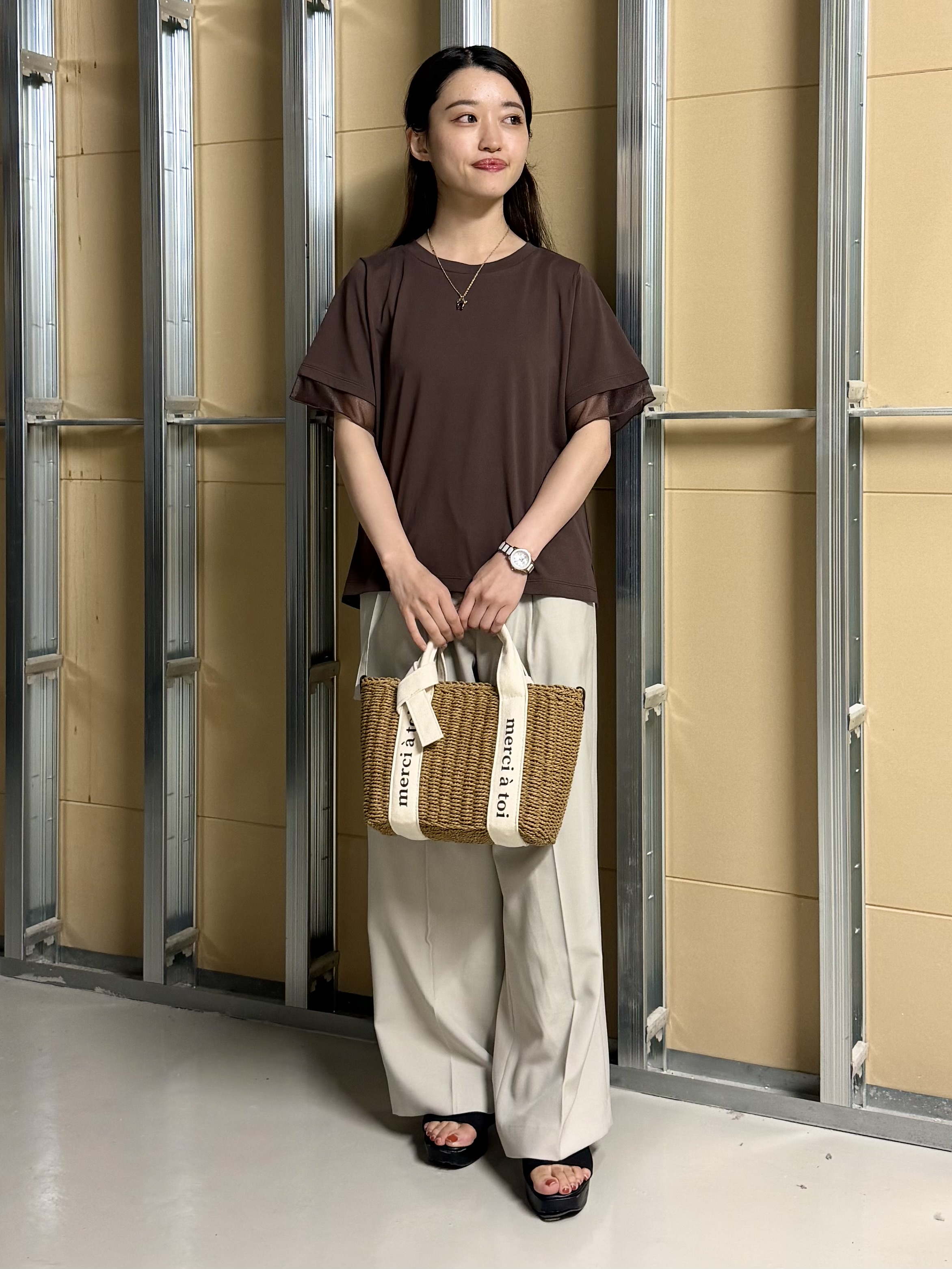 sahoさんの「THE SHOP TK｜【M-XL/ひんやり】上品な透け感 袖口シアーTシャツ」を使ったコーディネート