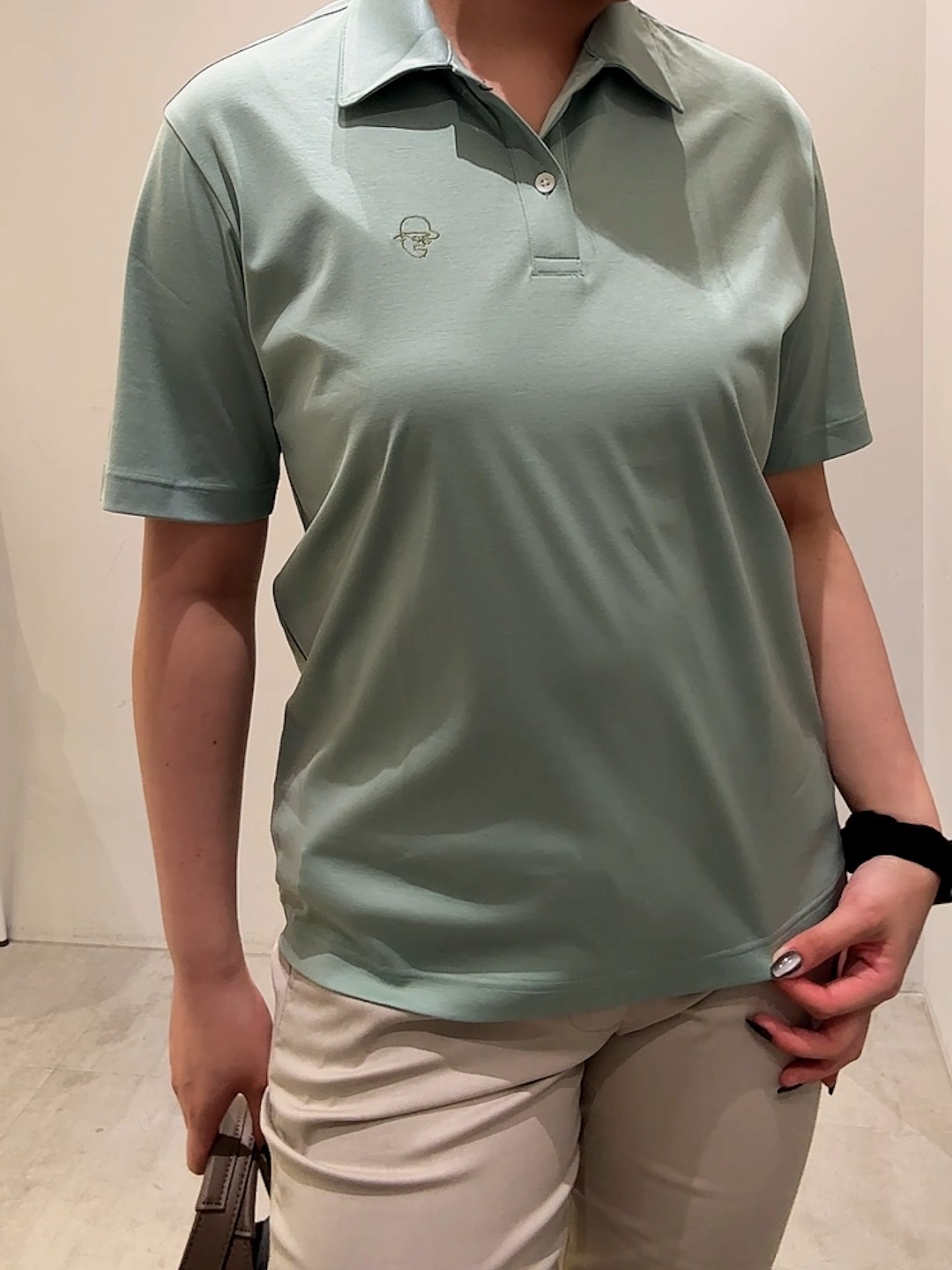 ユウナさんの「TAKEO KIKUCHI｜【接触冷感】アイスクリアコットン ワンポイント ポロシャツ」を使ったコーディネート