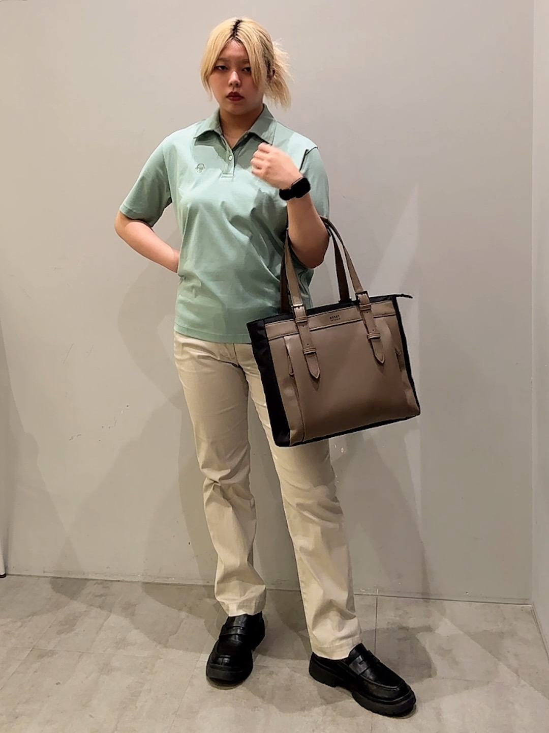 ユウナさんの「TAKEO KIKUCHI｜【接触冷感】アイスクリアコットン ワンポイント ポロシャツ」を使ったコーディネート