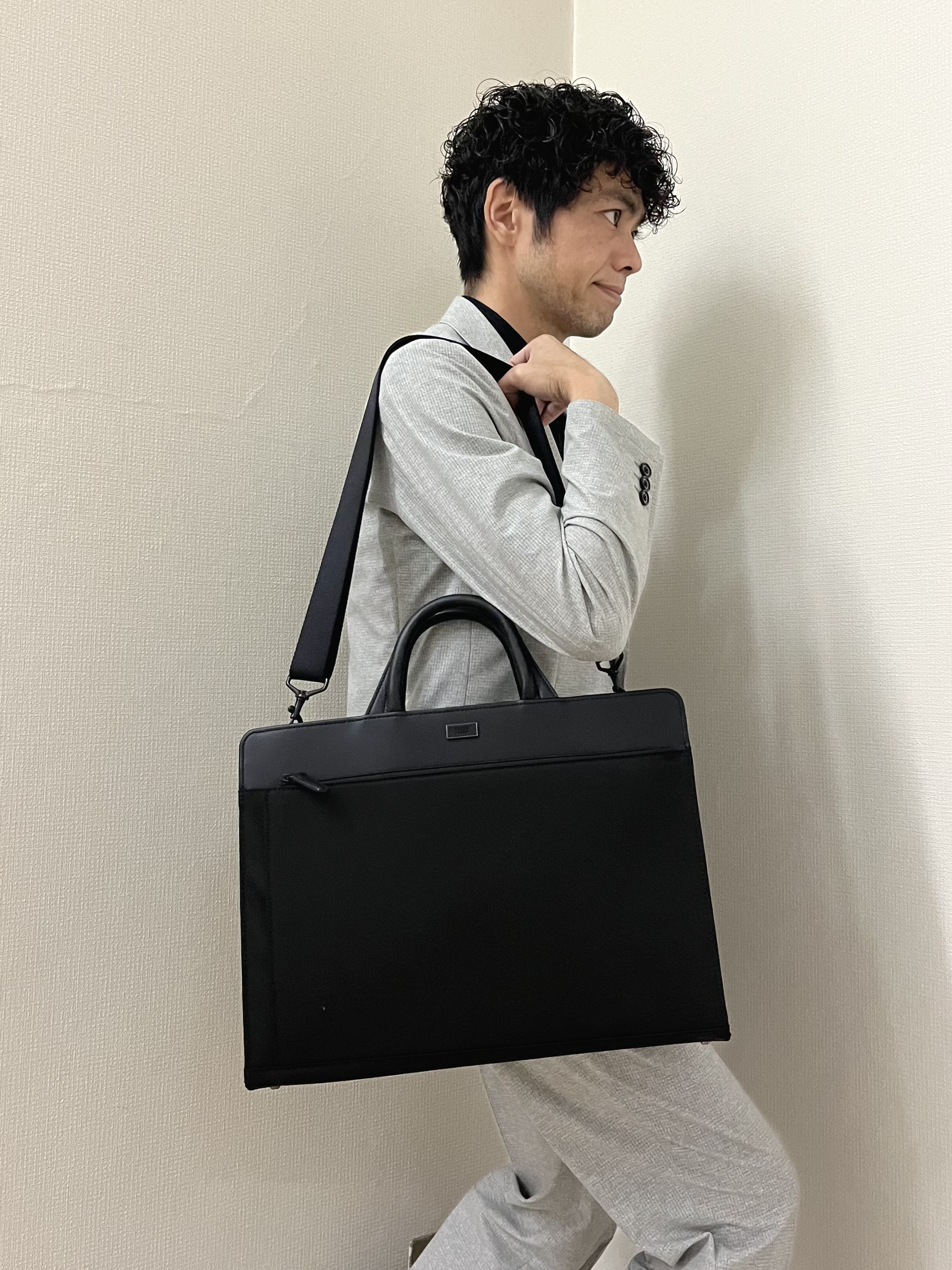 URAさんの「TAKEO KIKUCHI｜【抗菌防臭】COOL DOTS（R）ドビープリント ジャケット」を使ったコーディネート