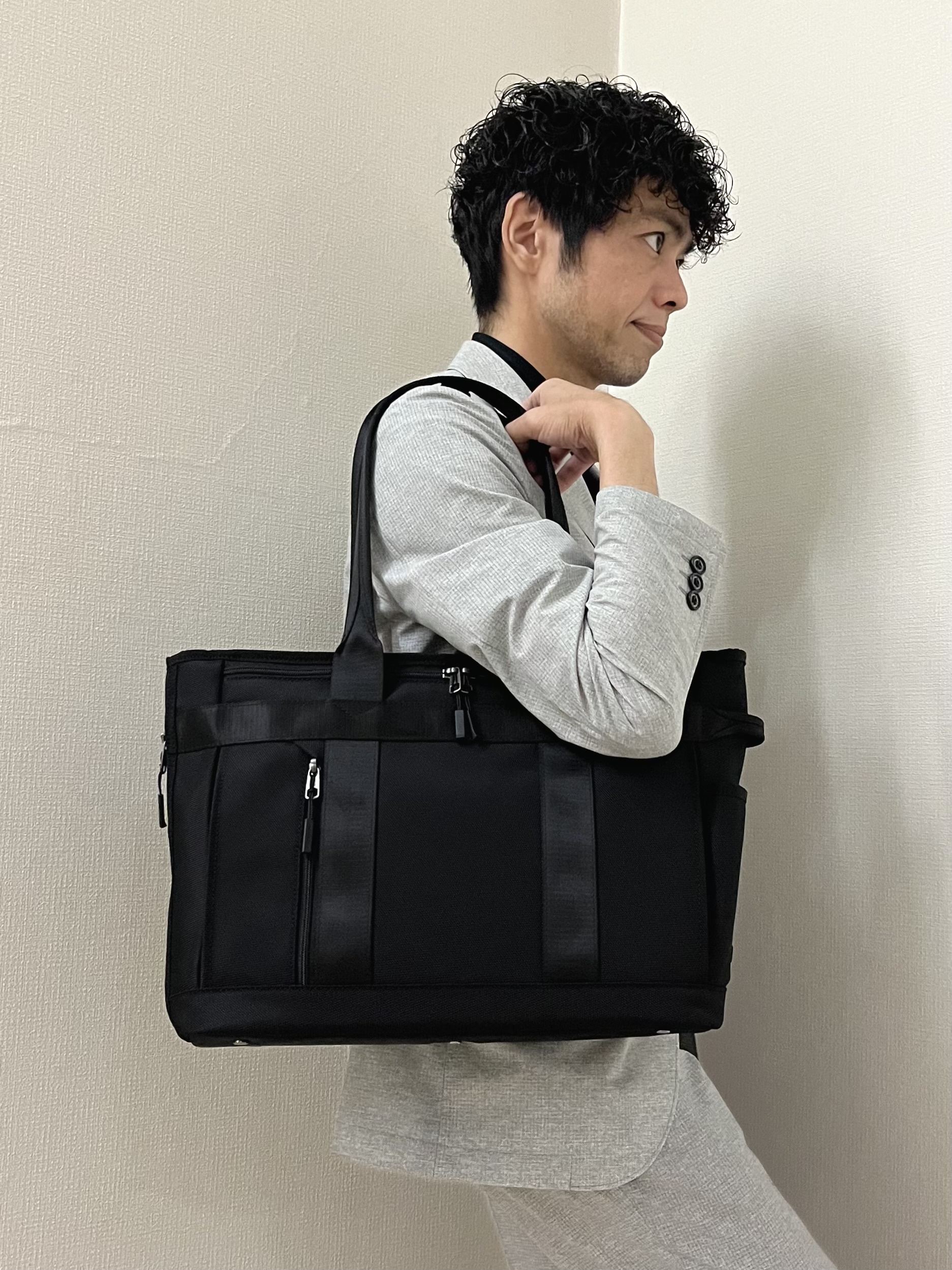 URAさんの「TAKEO KIKUCHI｜【抗菌防臭】COOL DOTS（R）ドビープリント ジャケット」を使ったコーディネート