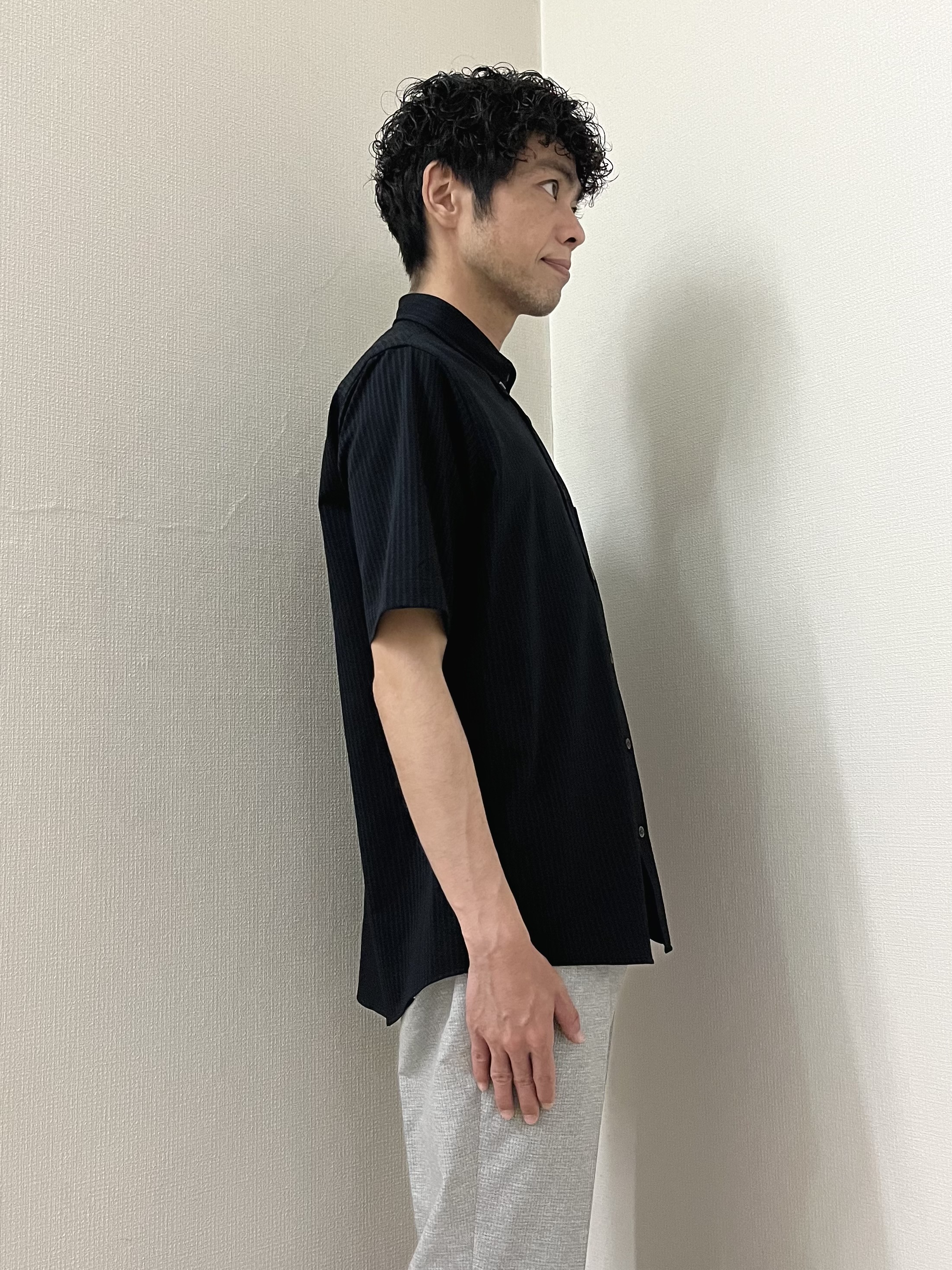 URAさんの「TAKEO KIKUCHI｜【接触冷感】ジャージストライプ シャツ」を使ったコーディネート