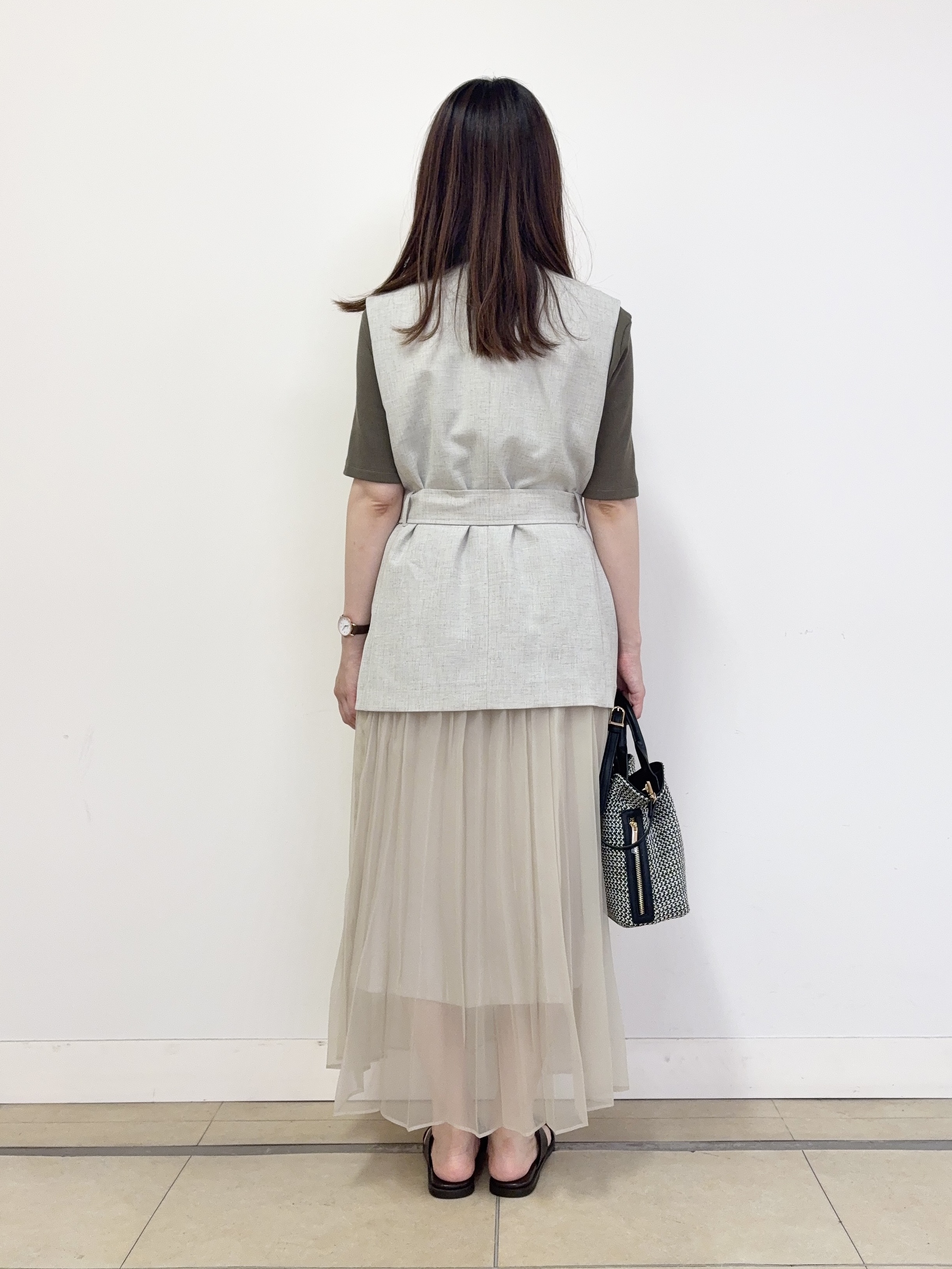 asamiさんの「UNTITLED｜【すっきり見え/洗える】スクエアネックプルオーバー」を使ったコーディネート