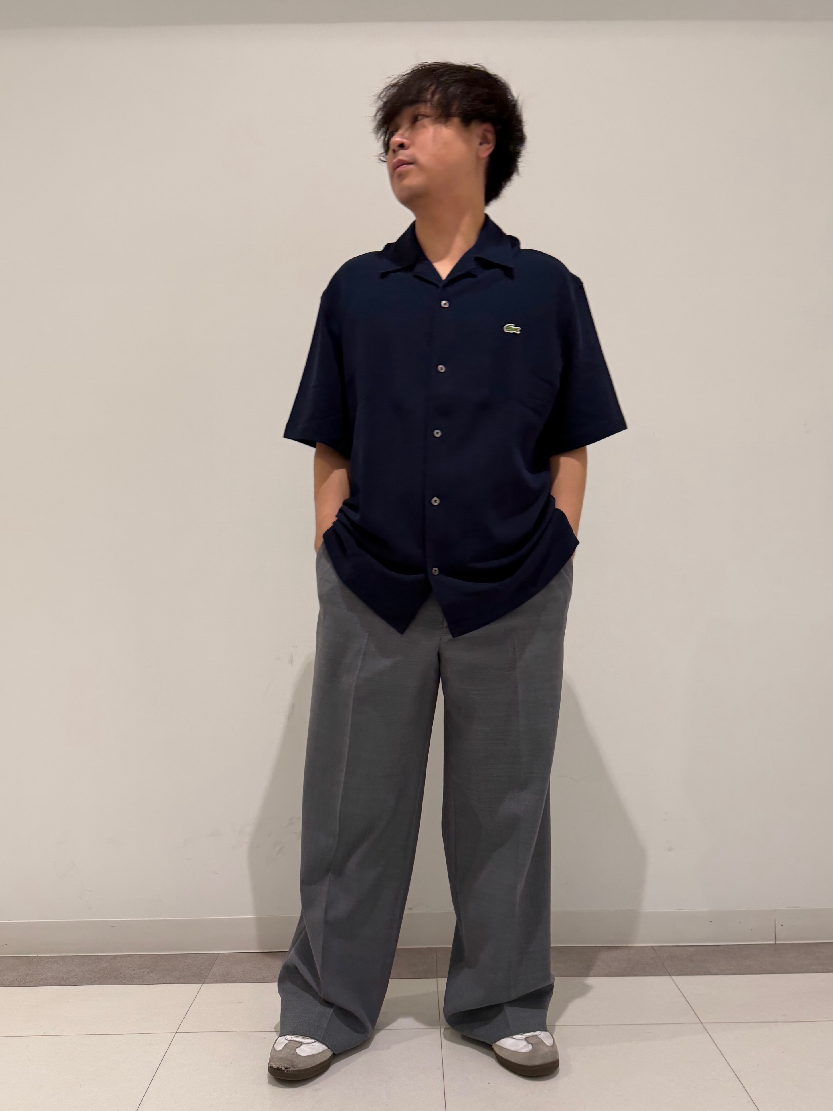 MATSUBARAさんの「DRESSTERIOR｜LACOSTE（ラコステ）WOVEN SHIRT｜Tシャツ」を使ったコーディネート