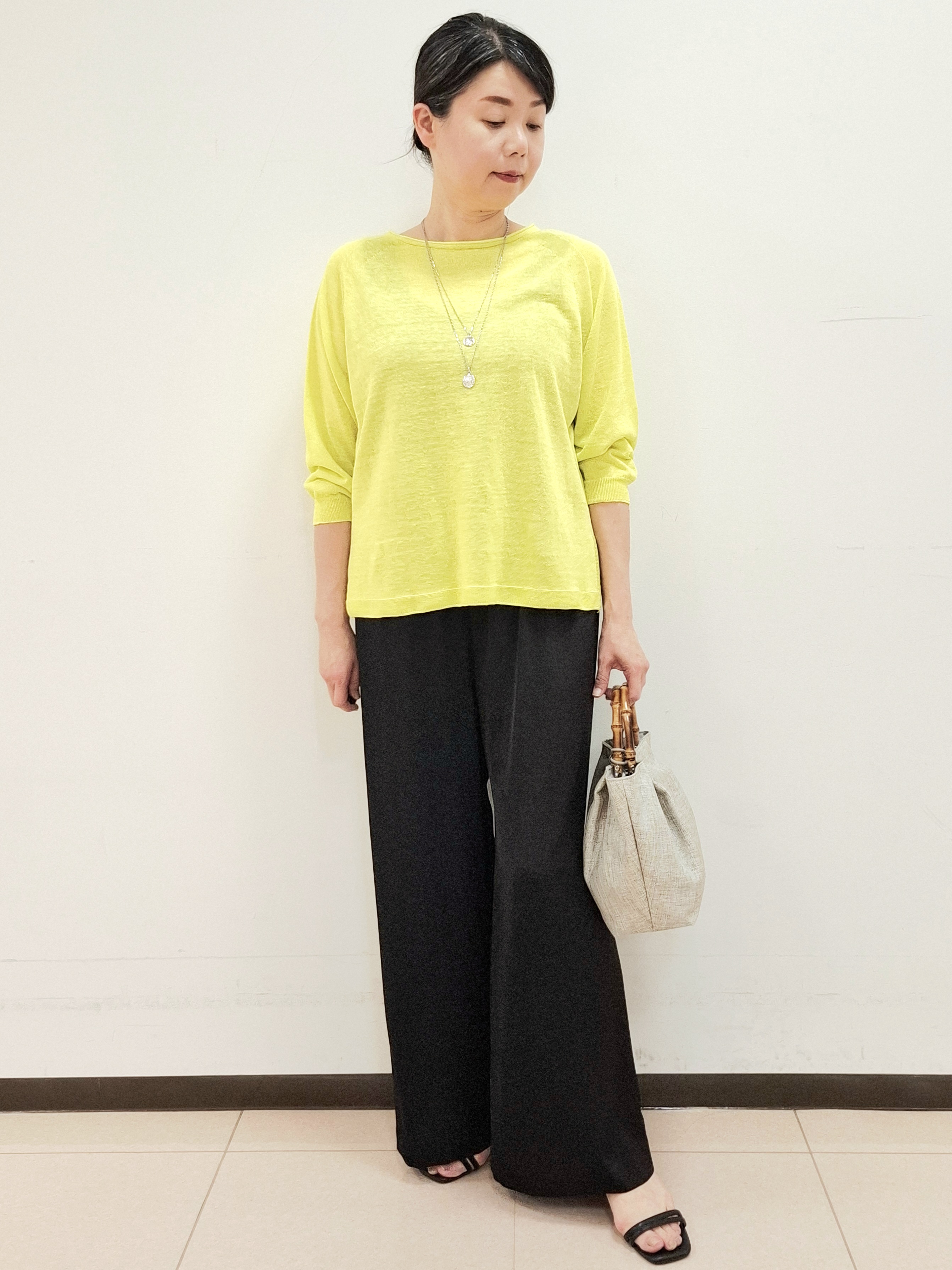 ねぎさんの「UNTITLED｜【ゆったり/リラクシー】リネンボートネックプルオーバー」を使ったコーディネート