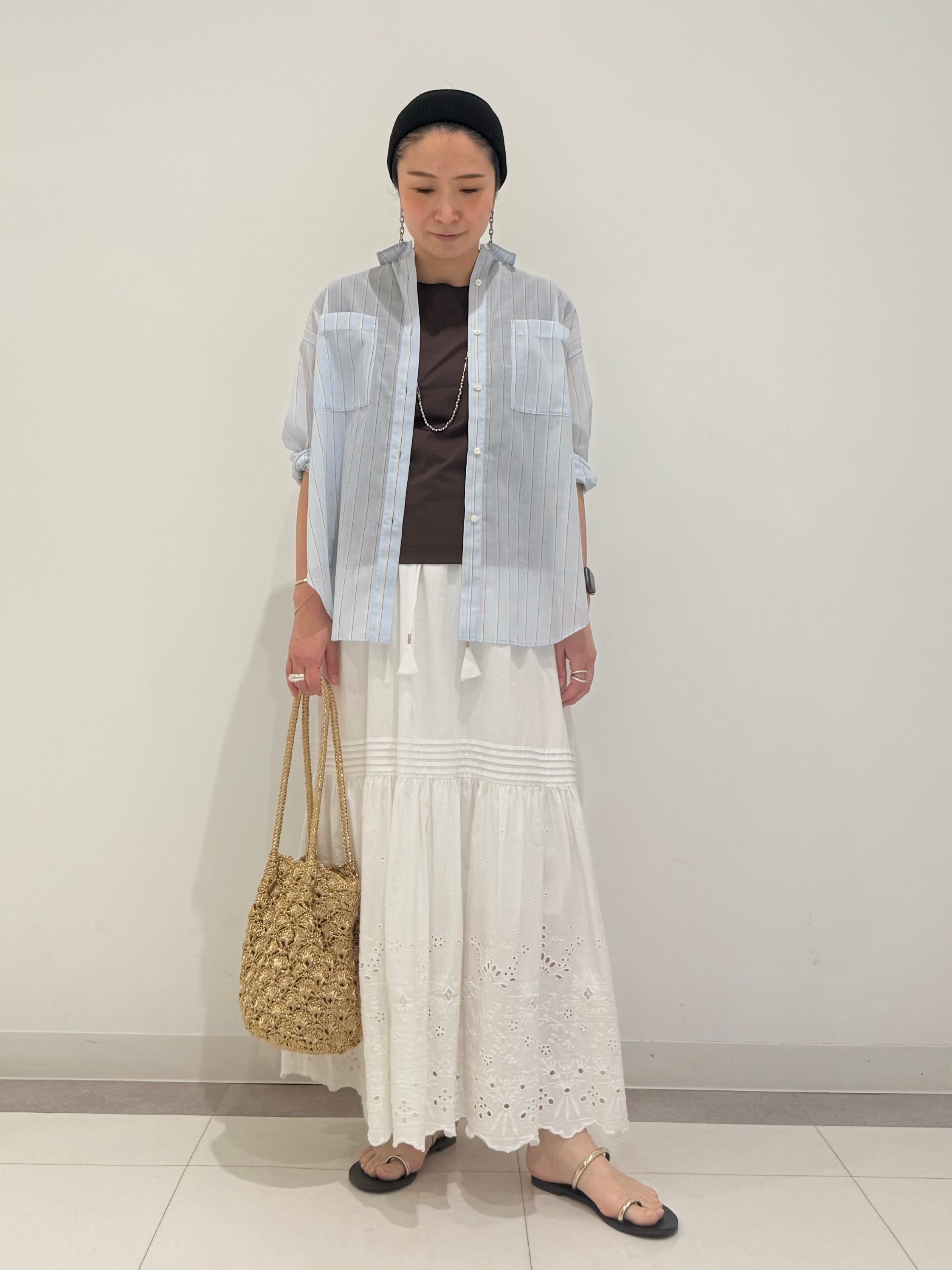 MIYAKAWAさんの「DRESSTERIOR｜シアー ストライプシャツ」を使ったコーディネート