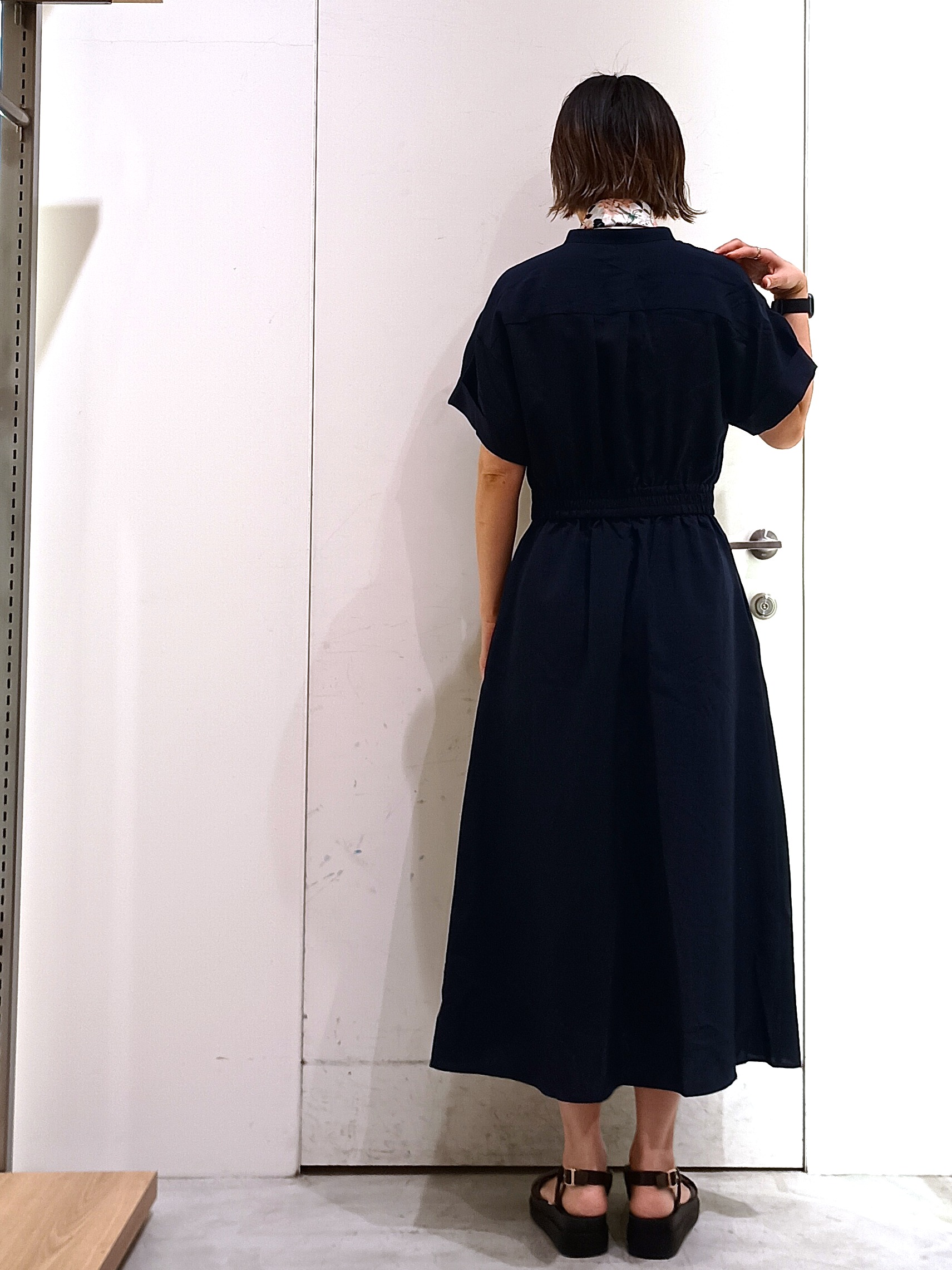 shinkoさんの「OPAQUE.CLIP｜【接触冷感／吸水速乾】リネンライク シャツワンピース《洗濯機OK》」を使ったコーディネート