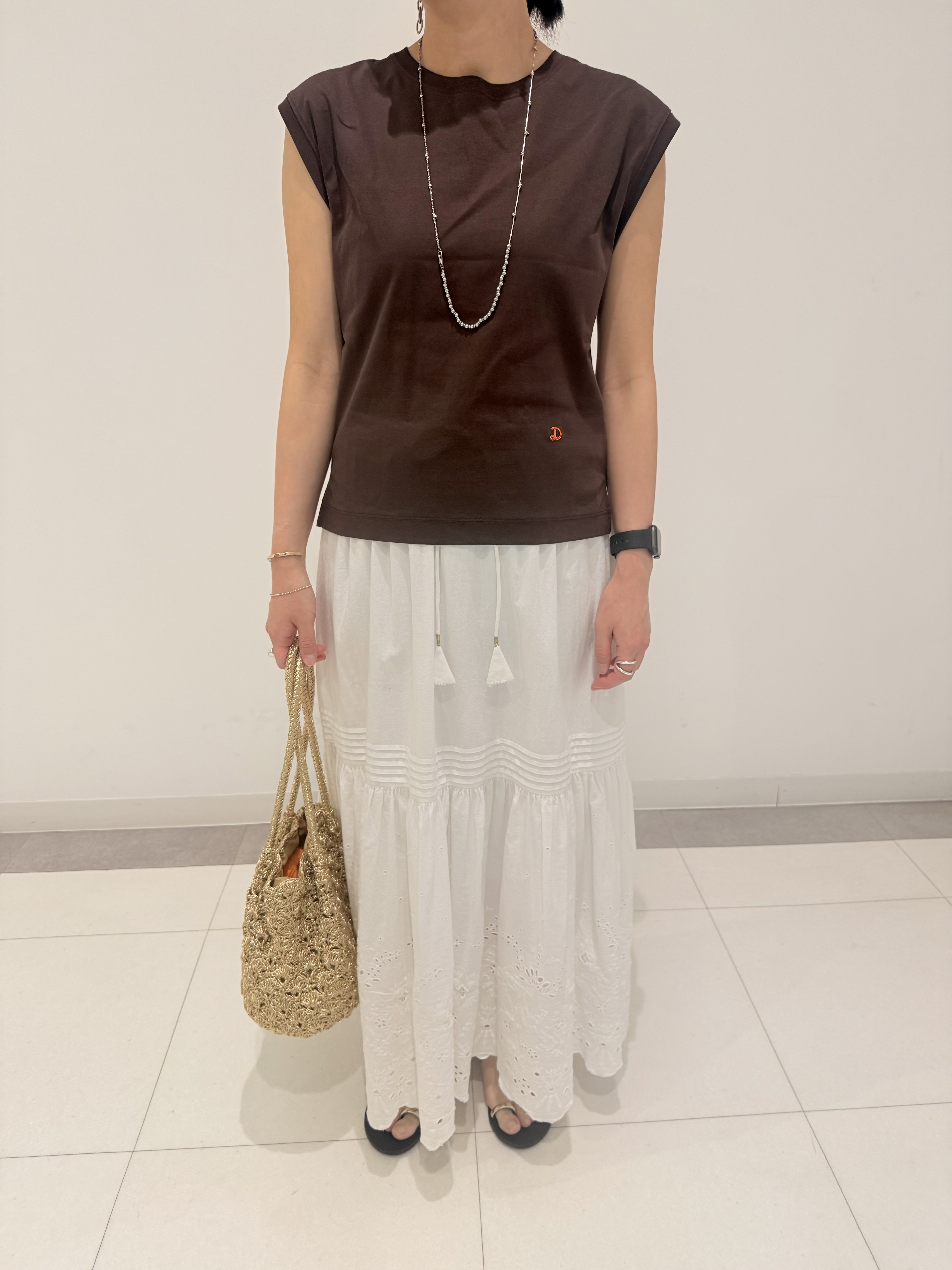 MIYAKAWAさんの「DRESSTERIOR｜【接触冷感／抗菌防臭／消臭】アイスクリアコットンフレンチスリーブT」を使ったコーディネート