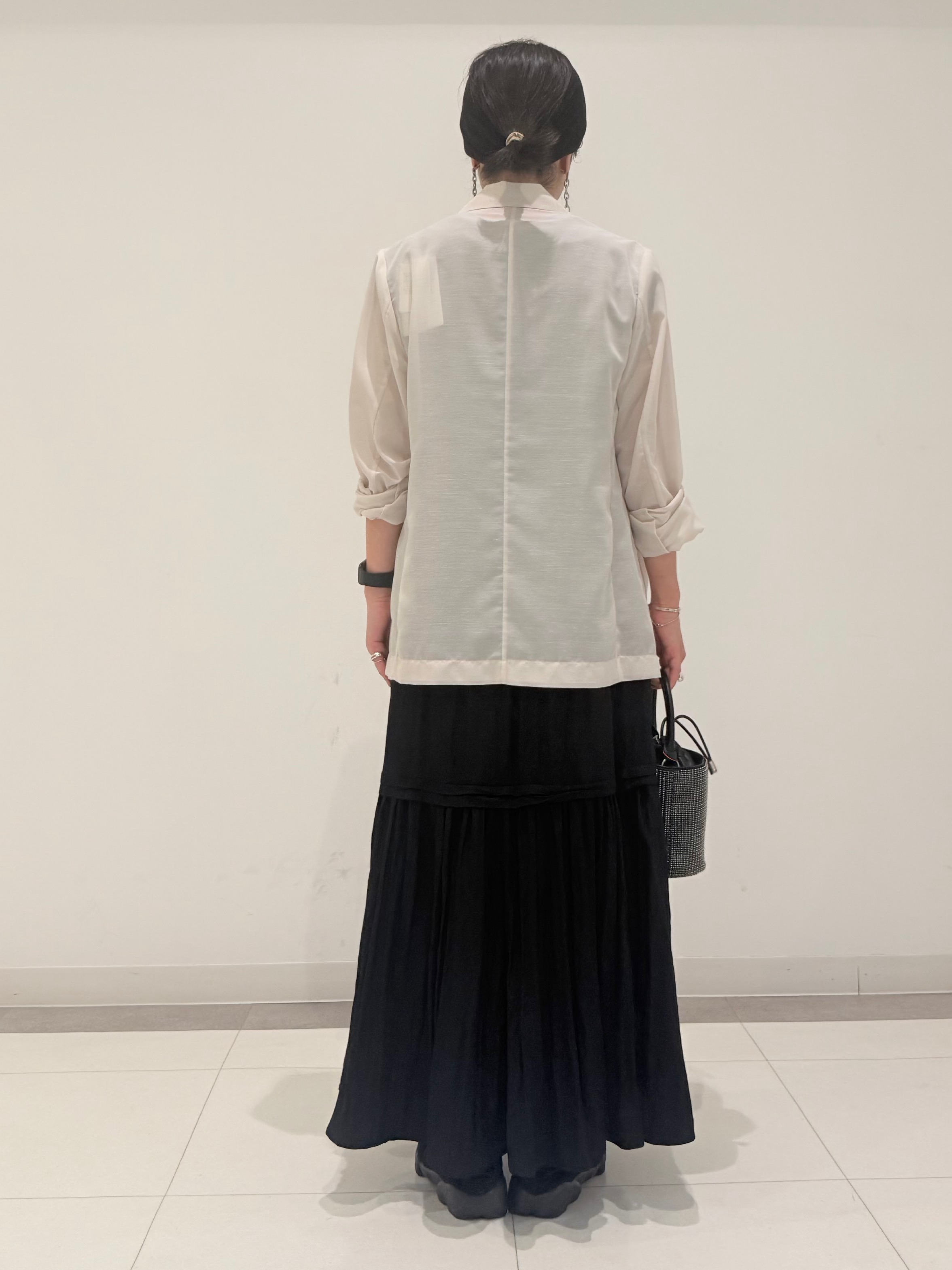 MIYAKAWAさんの「DRESSTERIOR｜【接触冷感／抗菌防臭／消臭】アイスクリアコットンフレンチスリーブT」を使ったコーディネート