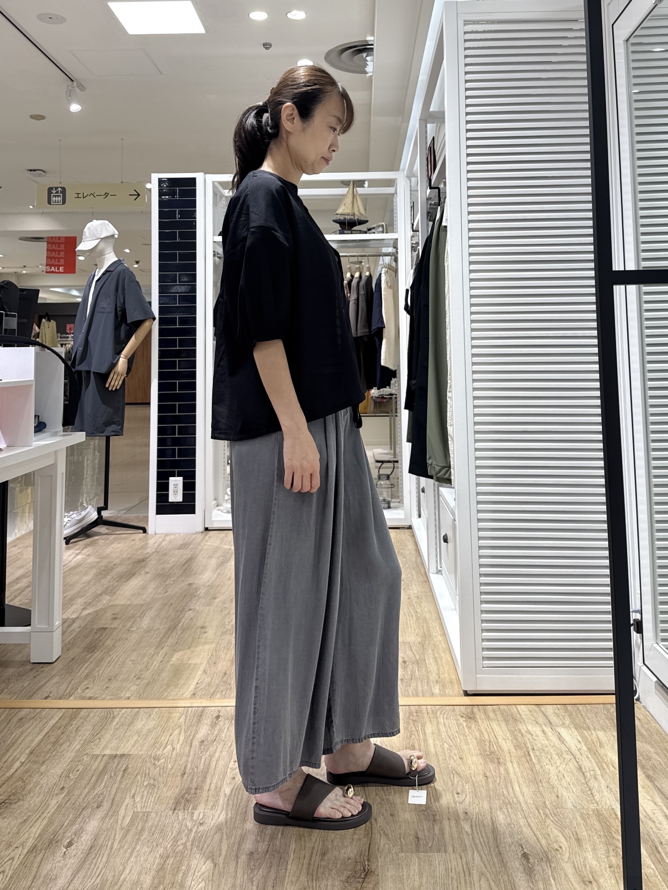 Junさんの「Dessin｜【高通気/セットアップ可】ハーフスリーブドロストシャツブラウス」を使ったコーディネート