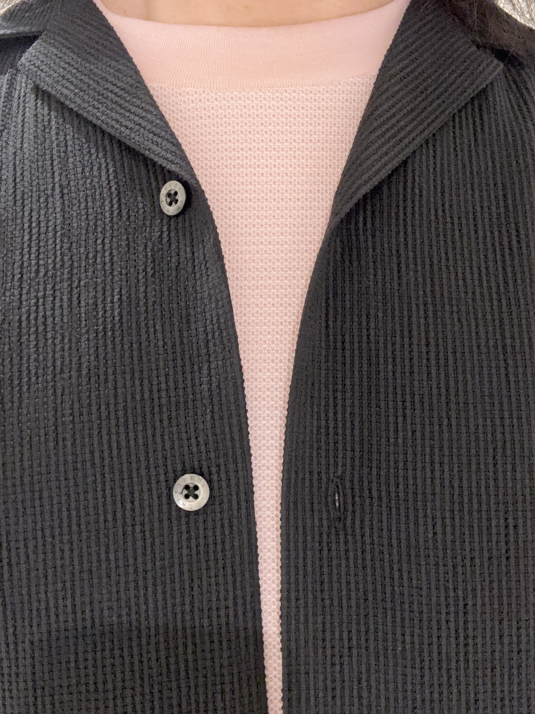 及川さんの「TAKEO KIKUCHI｜【通気性】トリコットサッカー オープンカラー シャツ」を使ったコーディネート