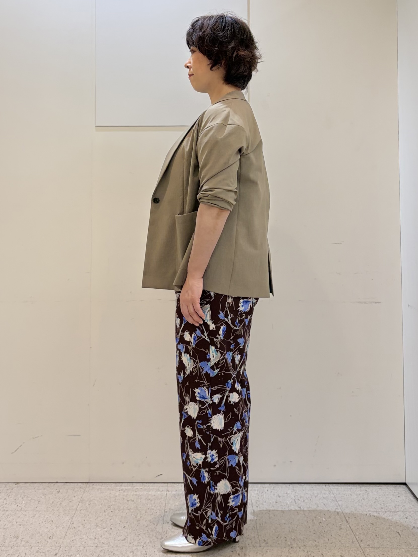 ヤスコさんの「Reflect｜【SS-4Lサイズ／接触冷感／シワになりにくい】リラクシーテーラードジャケット」を使ったコーディネート