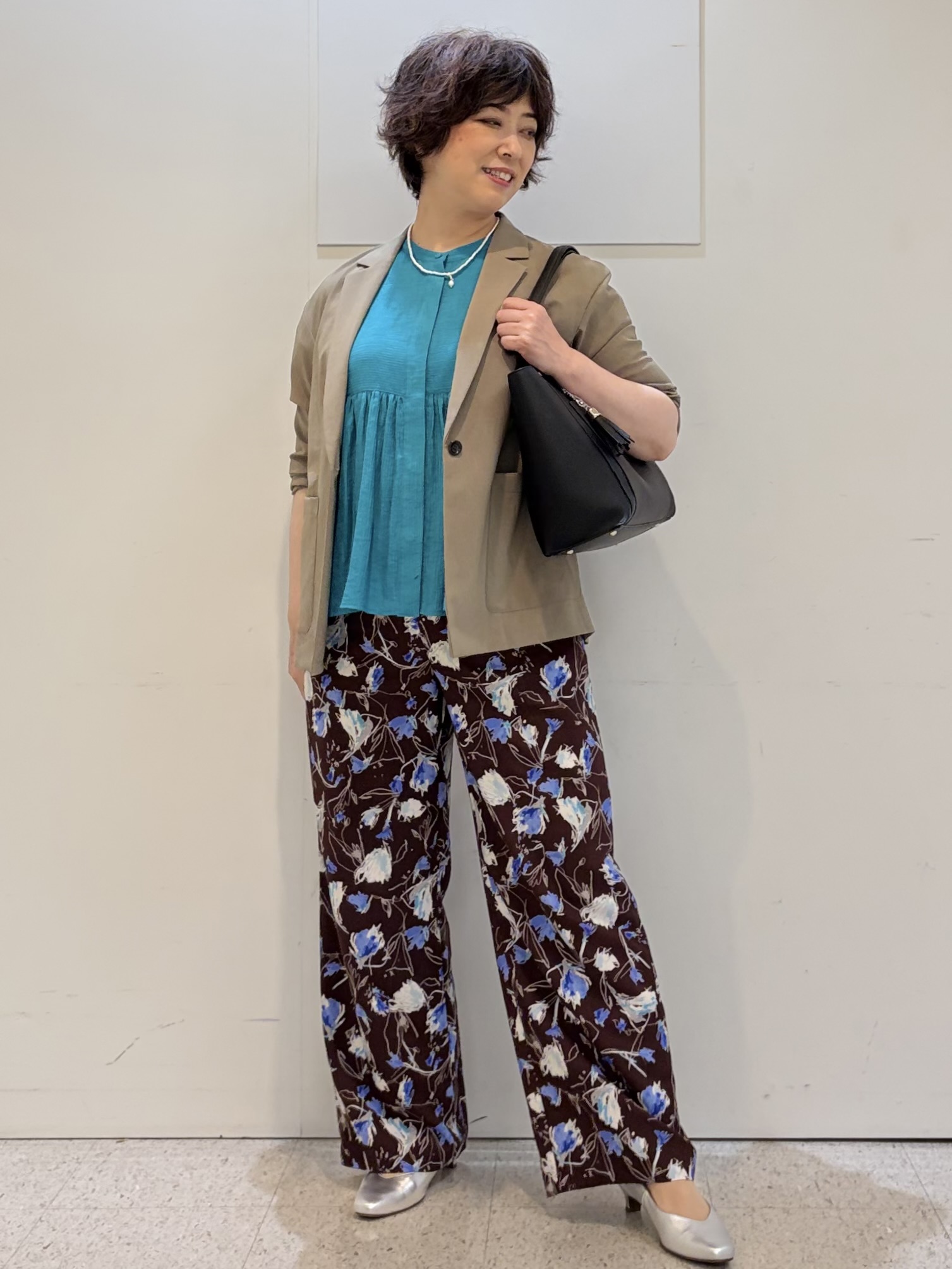 ヤスコさんの「Reflect｜【SS-4Lサイズ／接触冷感／シワになりにくい】リラクシーテーラードジャケット」を使ったコーディネート