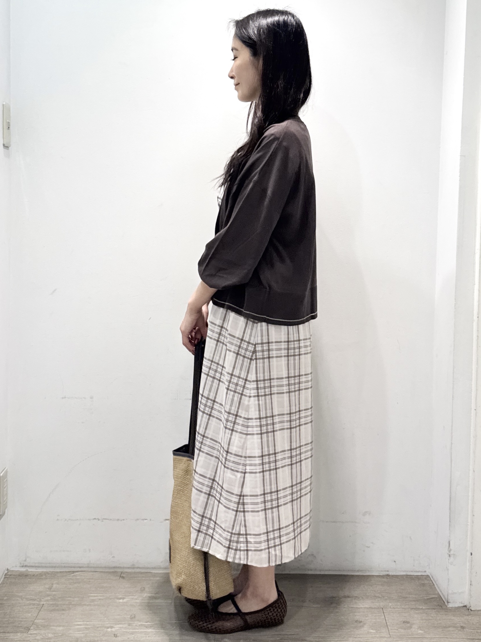 yuicciさんの「OPAQUE.CLIP｜【接触冷感】シアーショートトッパーカーディガン《洗濯機OK／抗ピル》」を使ったコーディネート