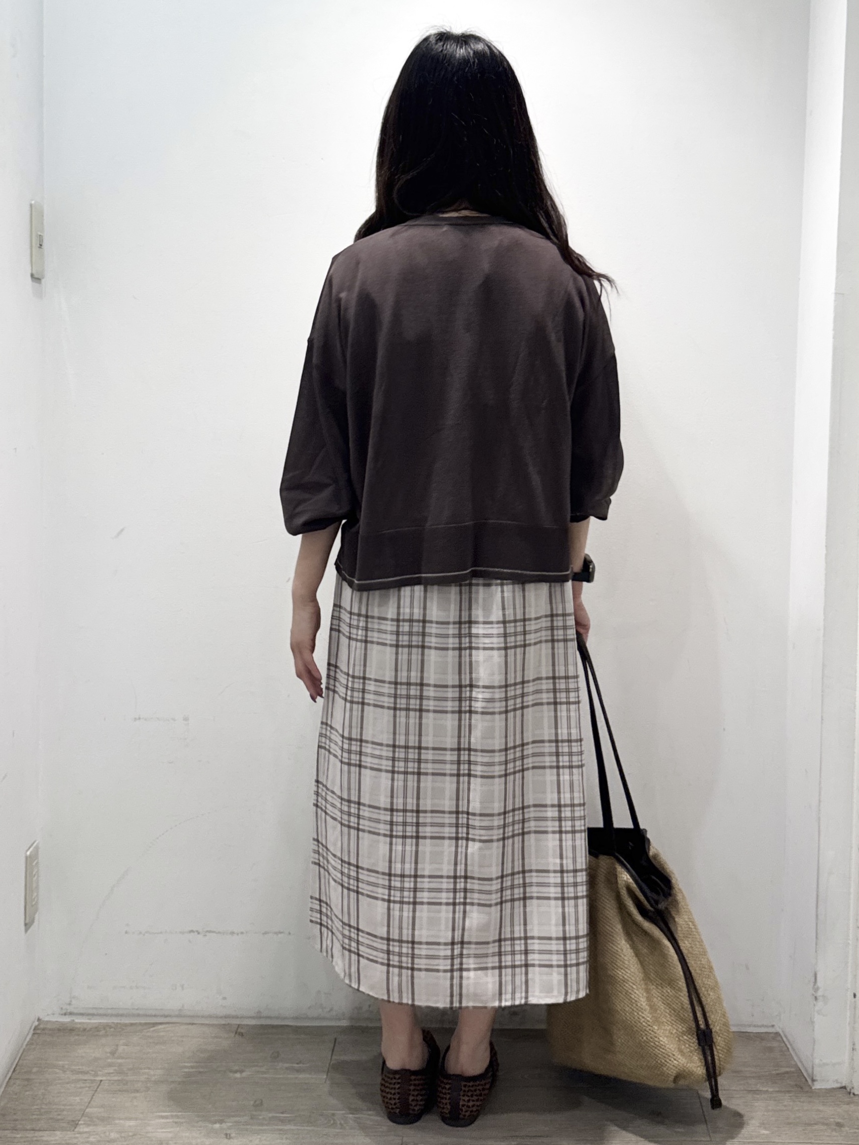 yuicciさんの「OPAQUE.CLIP｜【接触冷感】シアーショートトッパーカーディガン《洗濯機OK／抗ピル》」を使ったコーディネート