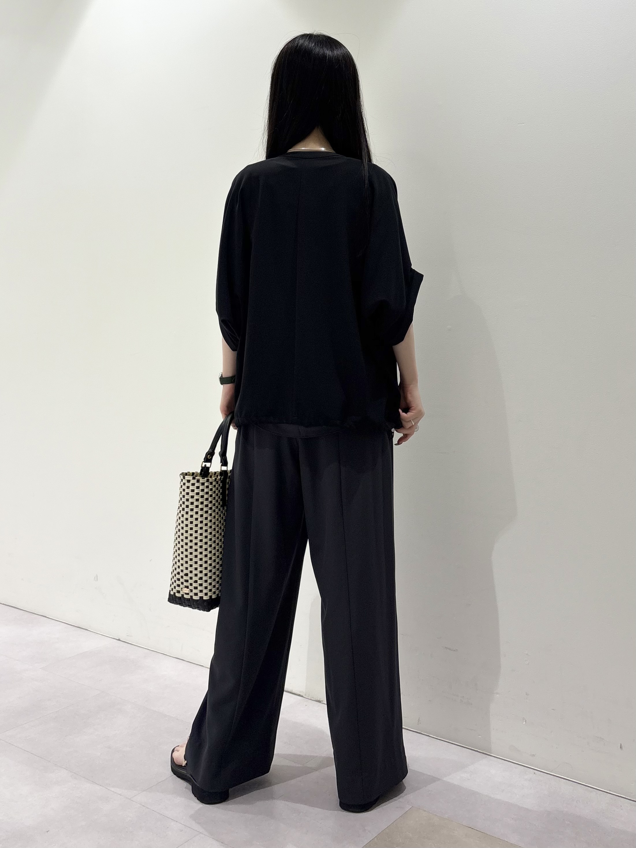 KEIKOさんの「INDIVI｜【着る日傘】ドルマンフォルムブルゾン」を使ったコーディネート