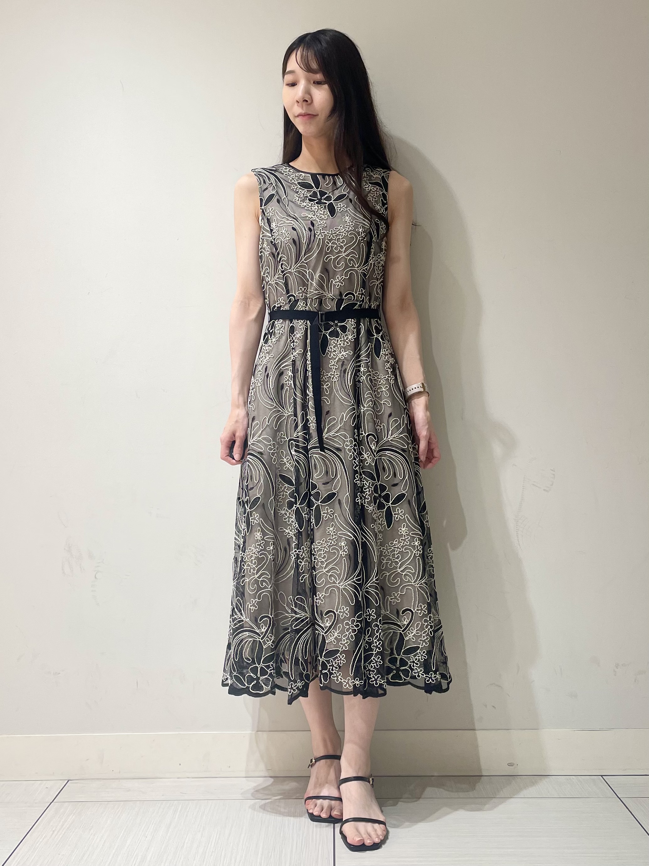 ことさんの「DRESSTERIOR｜シアーコードレース ドレス」を使ったコーディネート