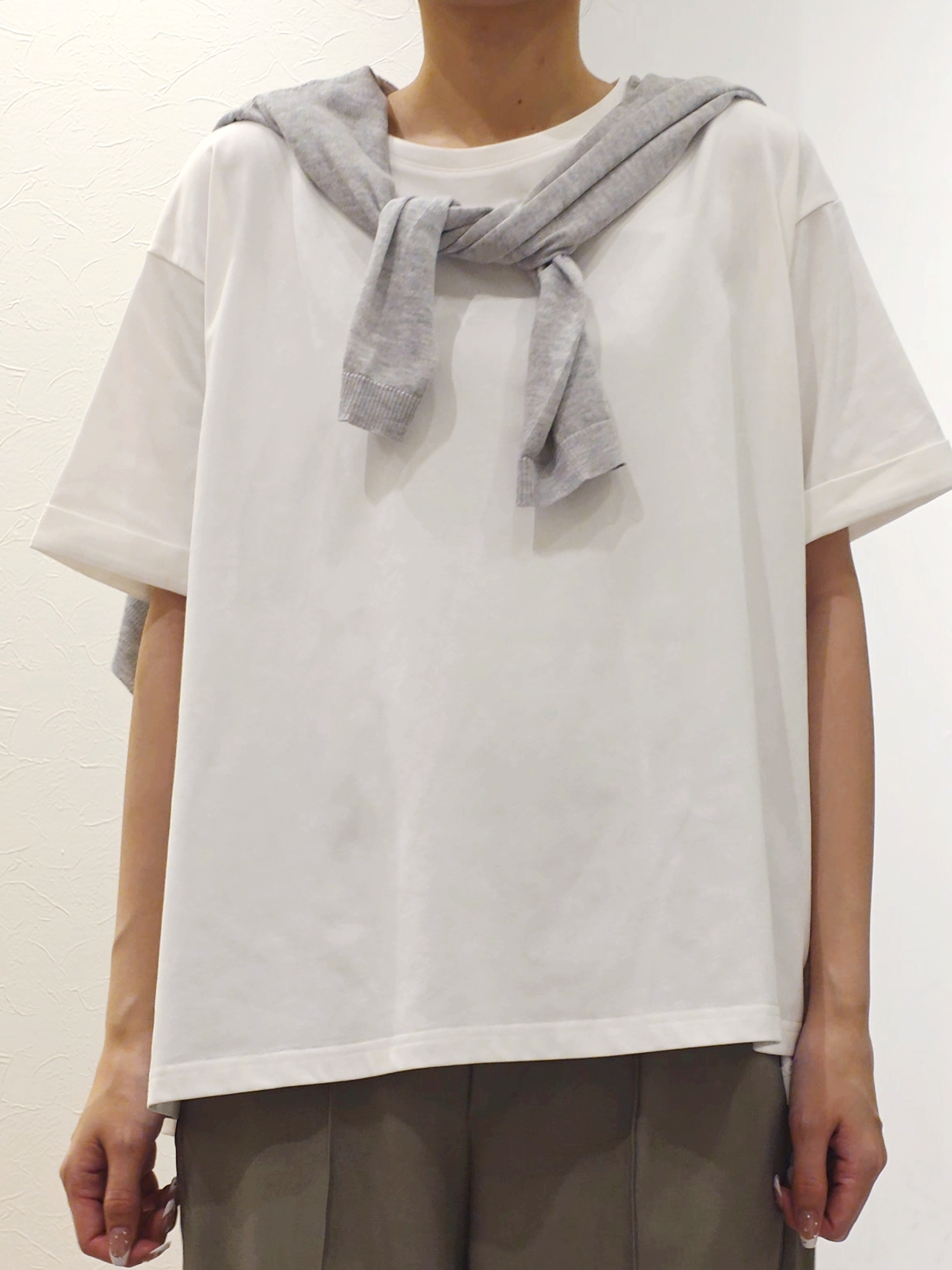 ケイさんの「grove｜【遮熱／吸水速乾／接触冷感／UVカット】フレアシルエットTシャツ」を使ったコーディネート