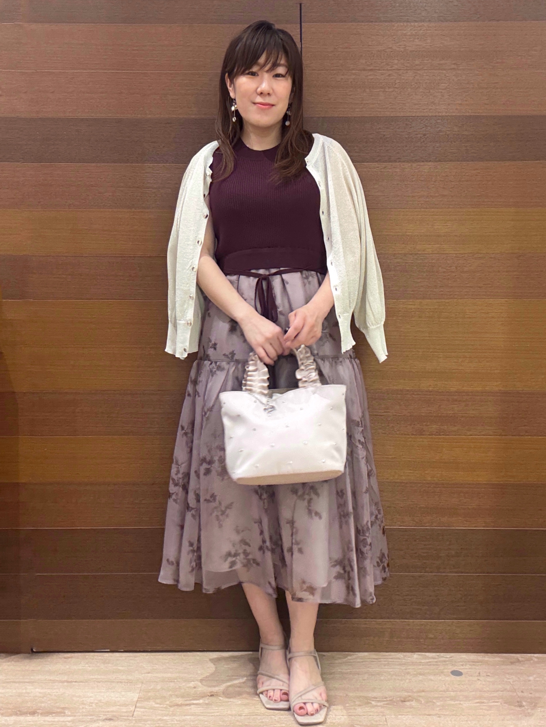 maichiさんの「OPAQUE.CLIP｜フラワーティアードドッキングワンピース【洗濯機OK】」を使ったコーディネート