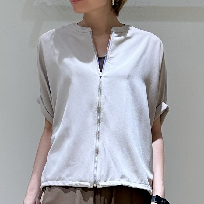 YORIKOさんの「INDIVI｜【着る日傘】ドルマンフォルムブルゾン」を使ったコーディネート