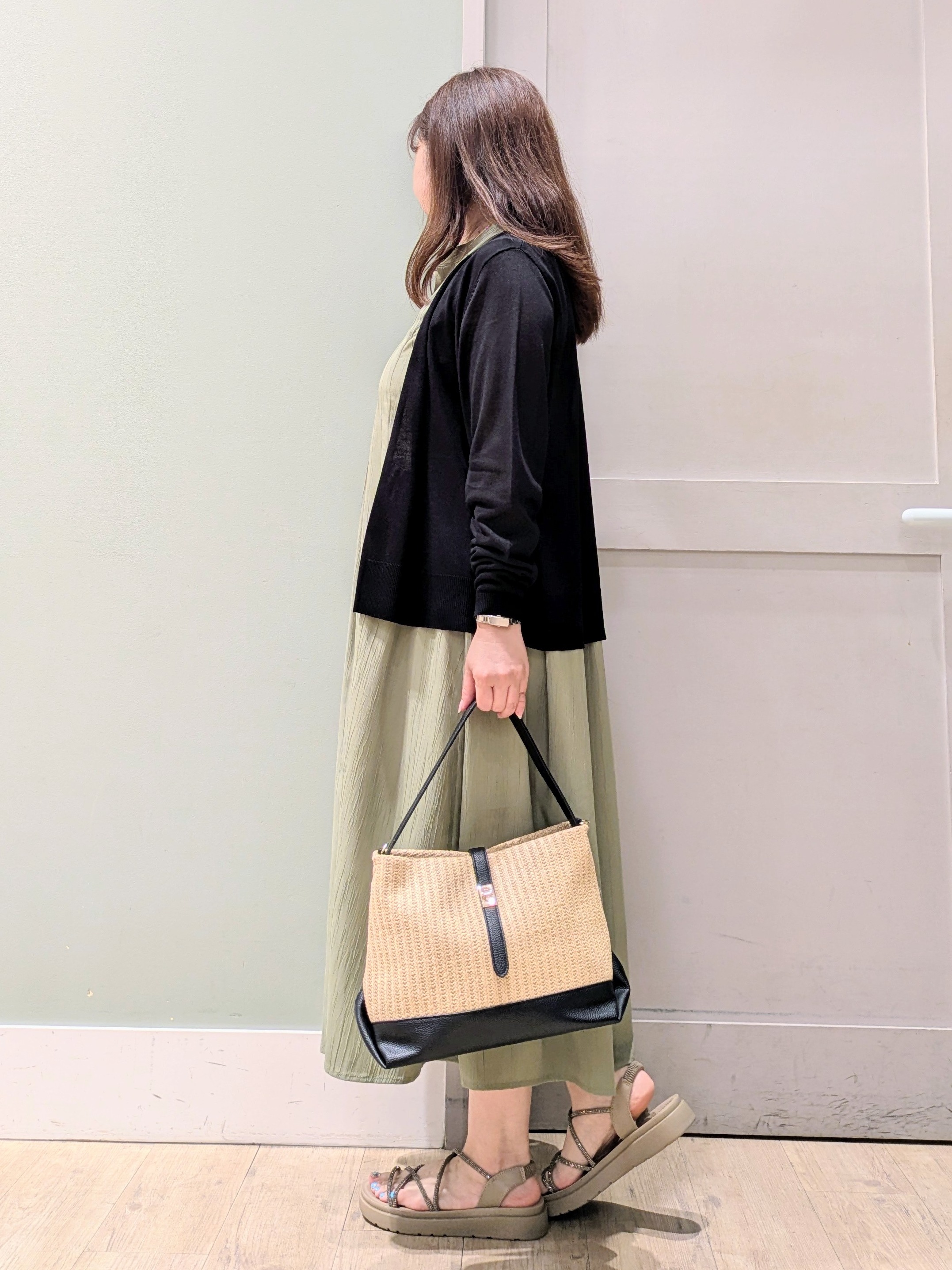 チグ♪さんの「grove｜高評価！【接触冷感／UVカットetc】ベーシックショートカーディガン」を使ったコーディネート