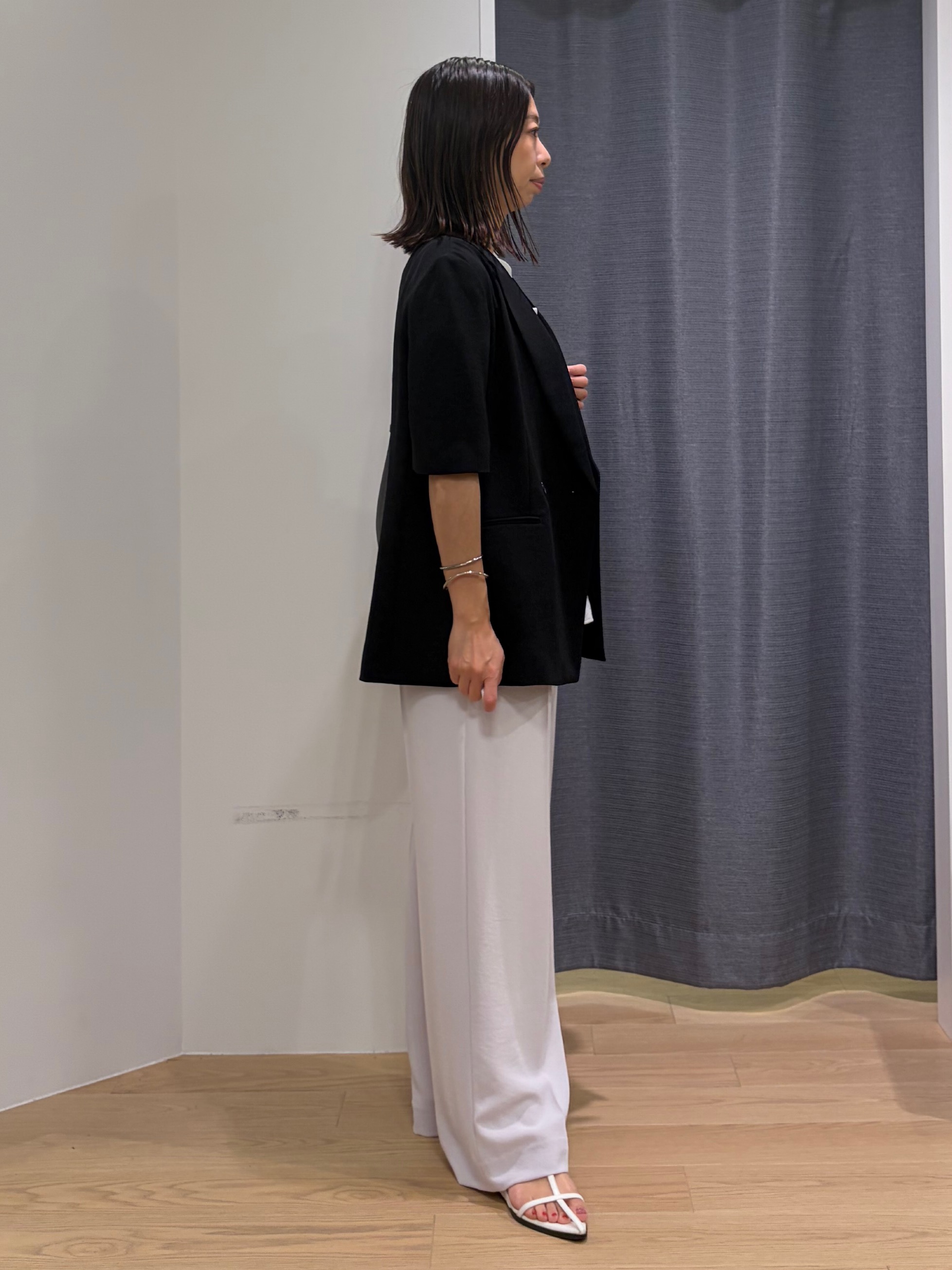 Mikoさんの「INDIVI｜【着る日傘／SETUP可能】ビスチェレイヤード風トップス」を使ったコーディネート