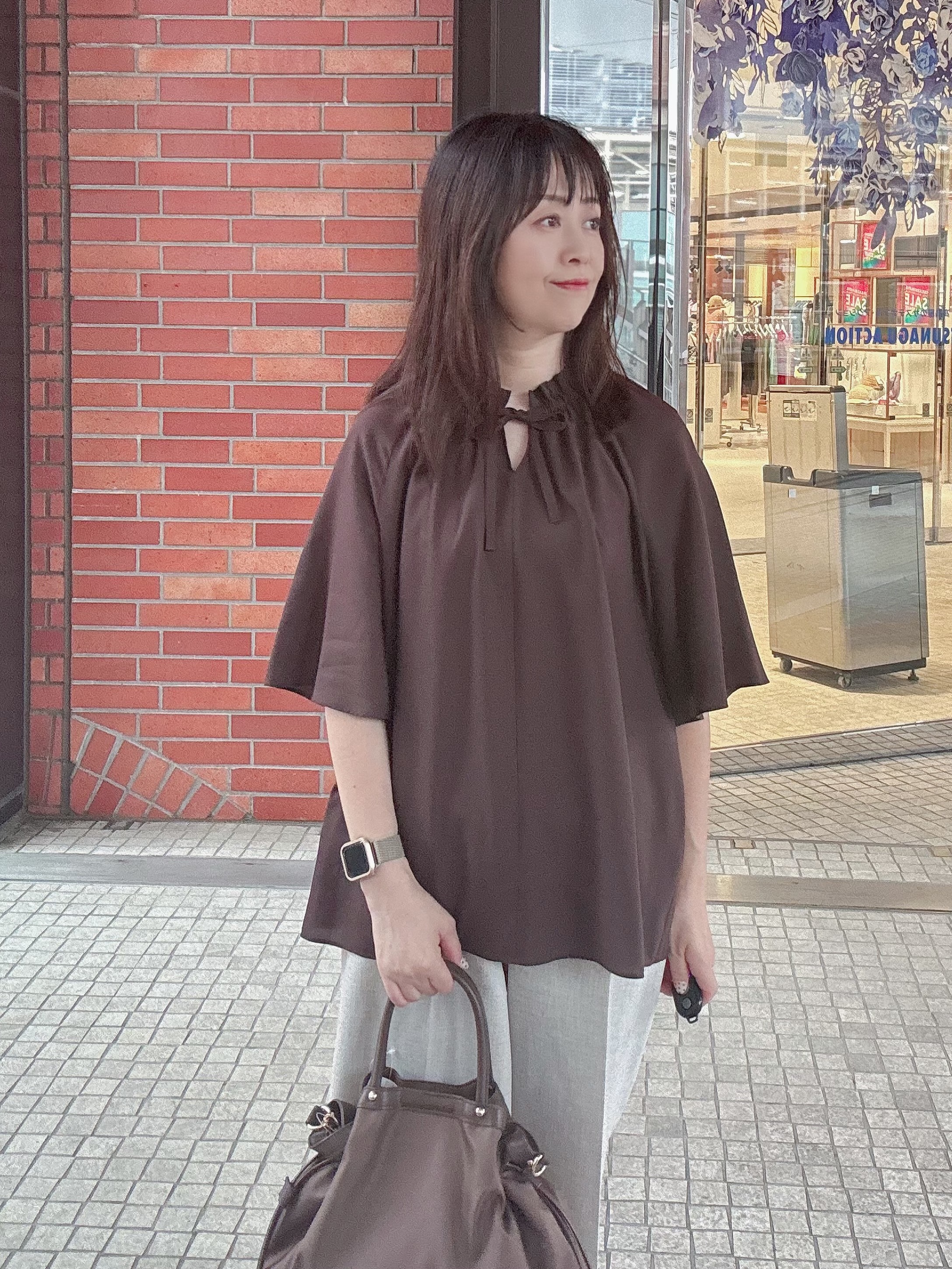makiさんの「UNTITLED｜【シアー/首元フリル】シルキーシフォンブラウス」を使ったコーディネート