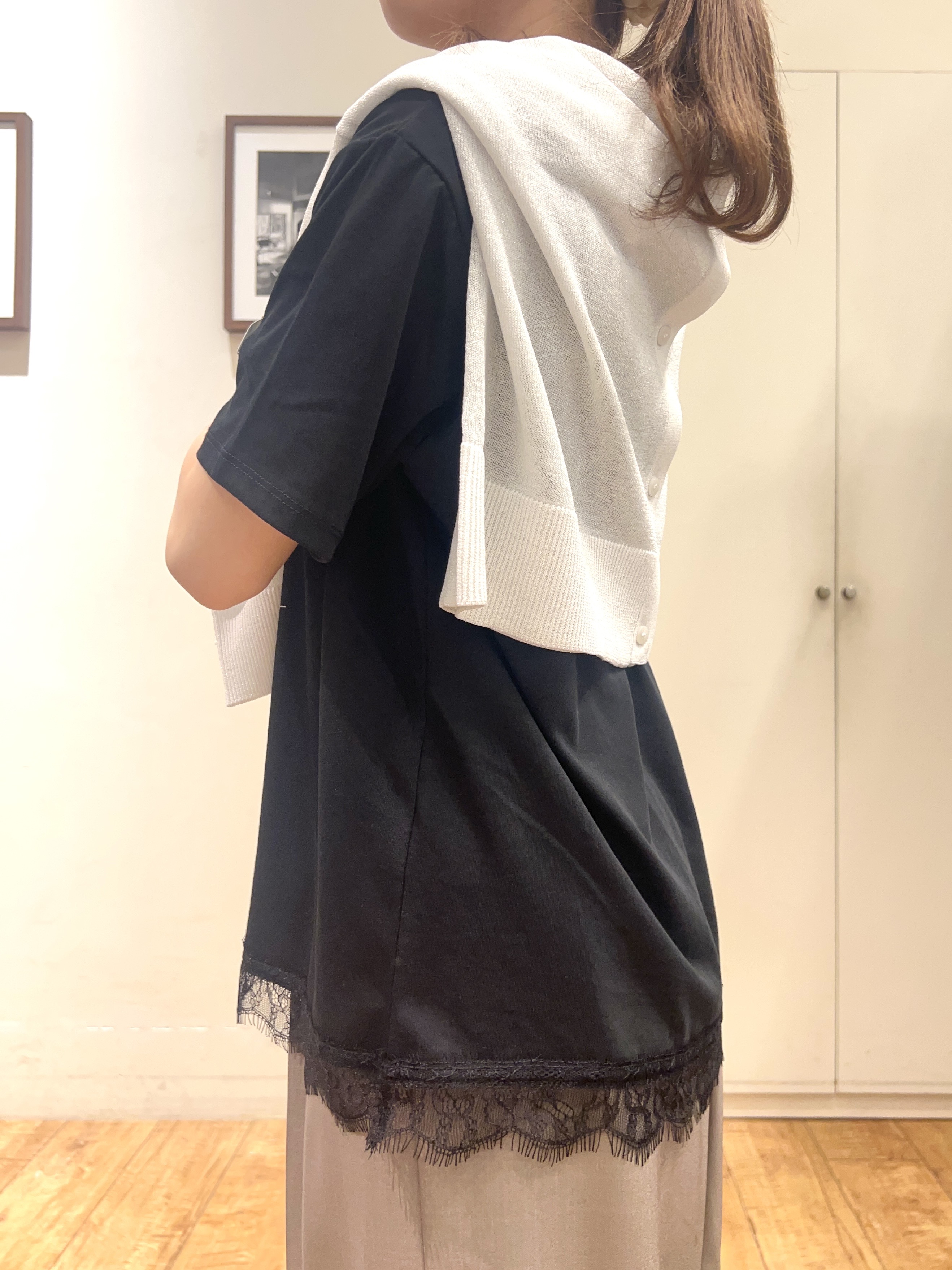 AIRIさんの「SHOO･LA･RUE｜【さらり快適/洗濯機可/S-LL】シアーラメカーディガン」を使ったコーディネート