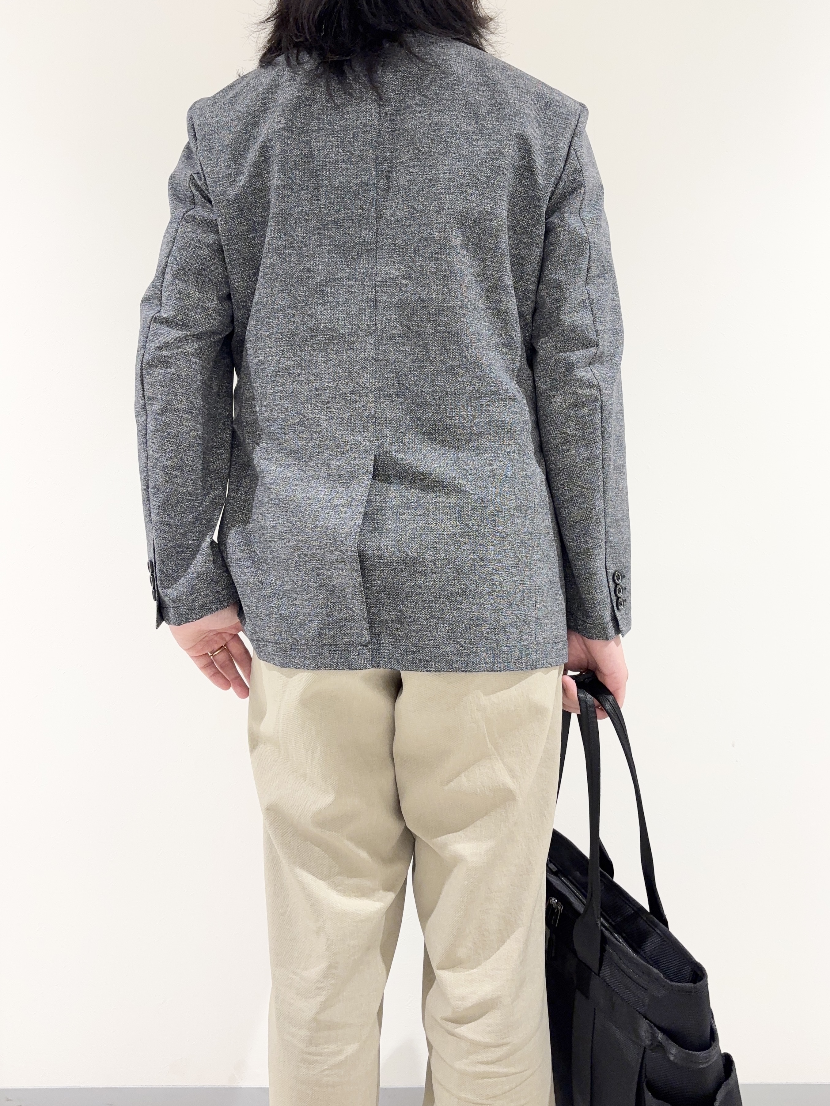 及川さんの「TAKEO KIKUCHI｜【抗菌防臭】COOL DOTS（R）ドビープリント ジャケット」を使ったコーディネート