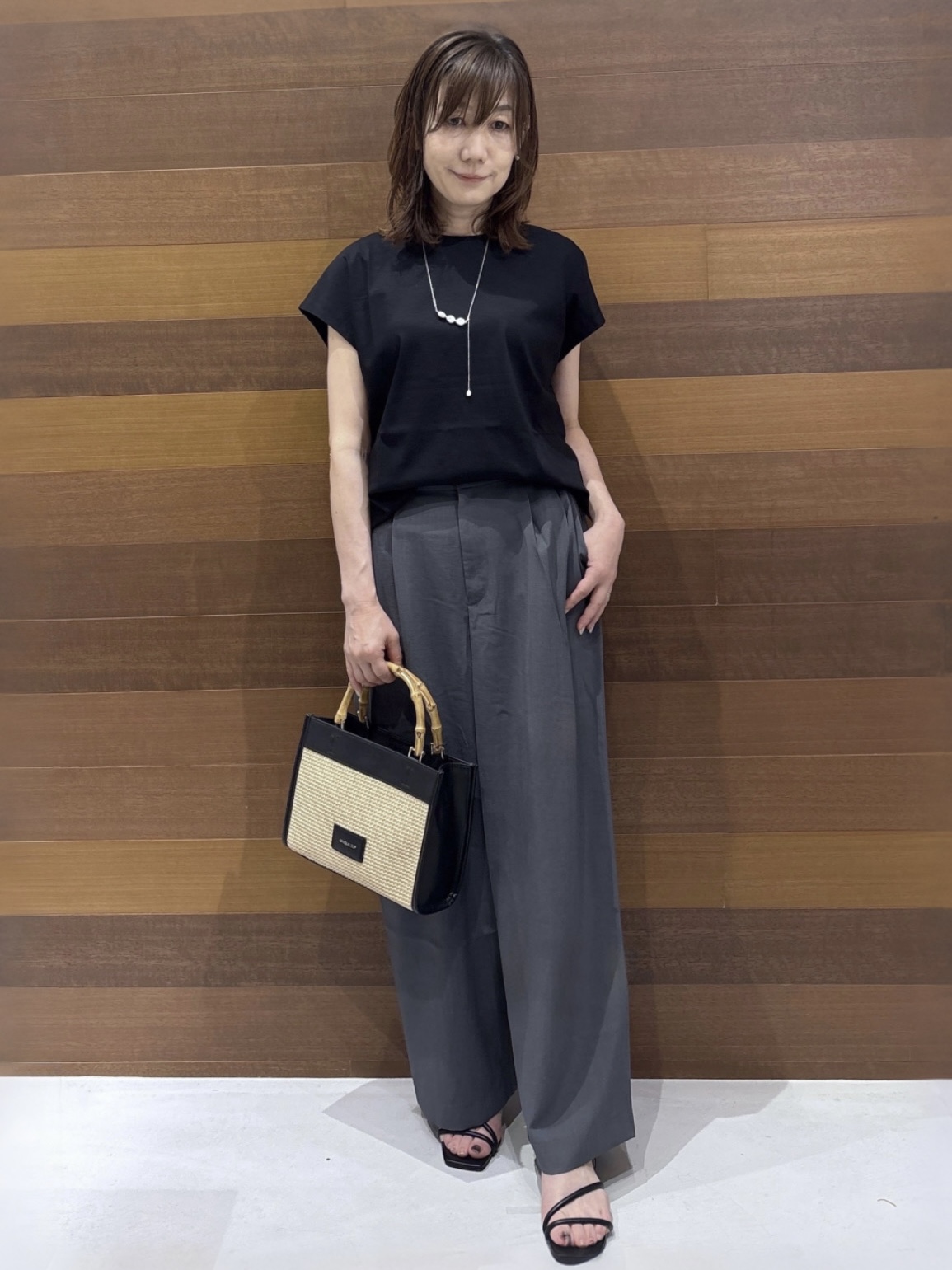 juunさんの「OPAQUE.CLIP｜フレンチスリーブカットソー【洗濯機OK】」を使ったコーディネート