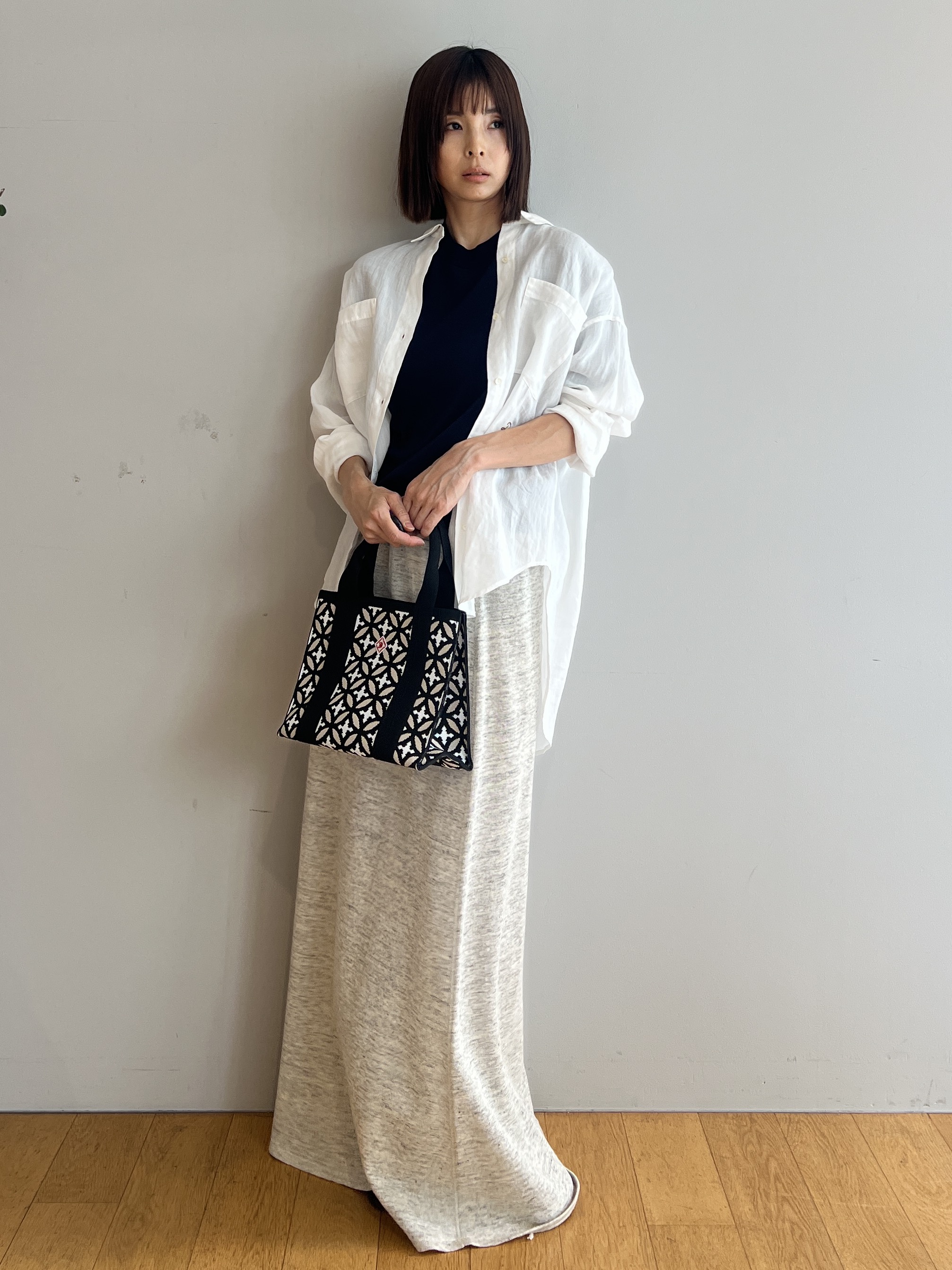 misaさんの「DRESSTERIOR｜【人気定番/ラミー100％】ガーメントダイラミーシャツ」を使ったコーディネート
