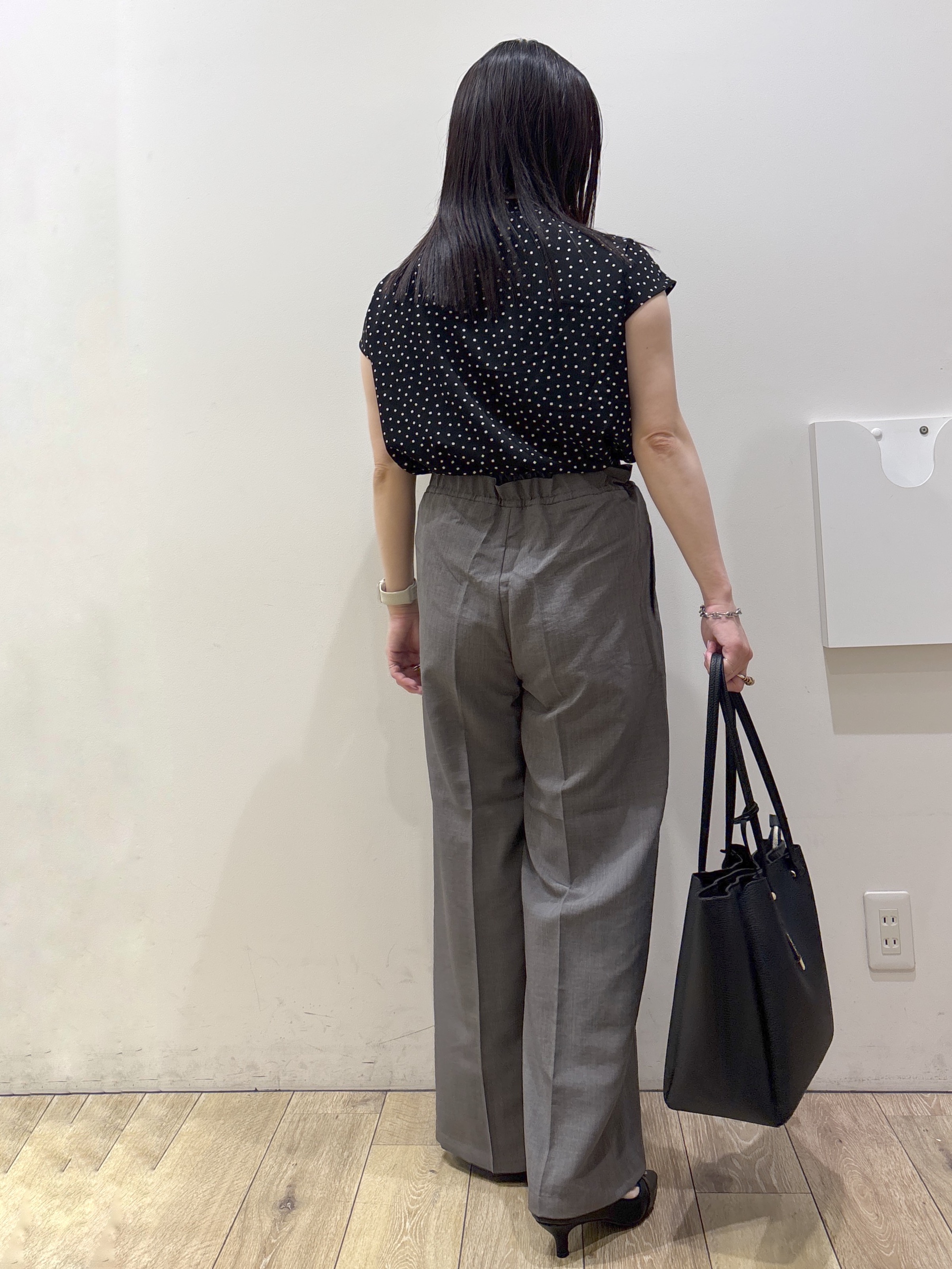 mameさんの「index｜ドットボウタイブラウス【洗濯機OK】」を使ったコーディネート