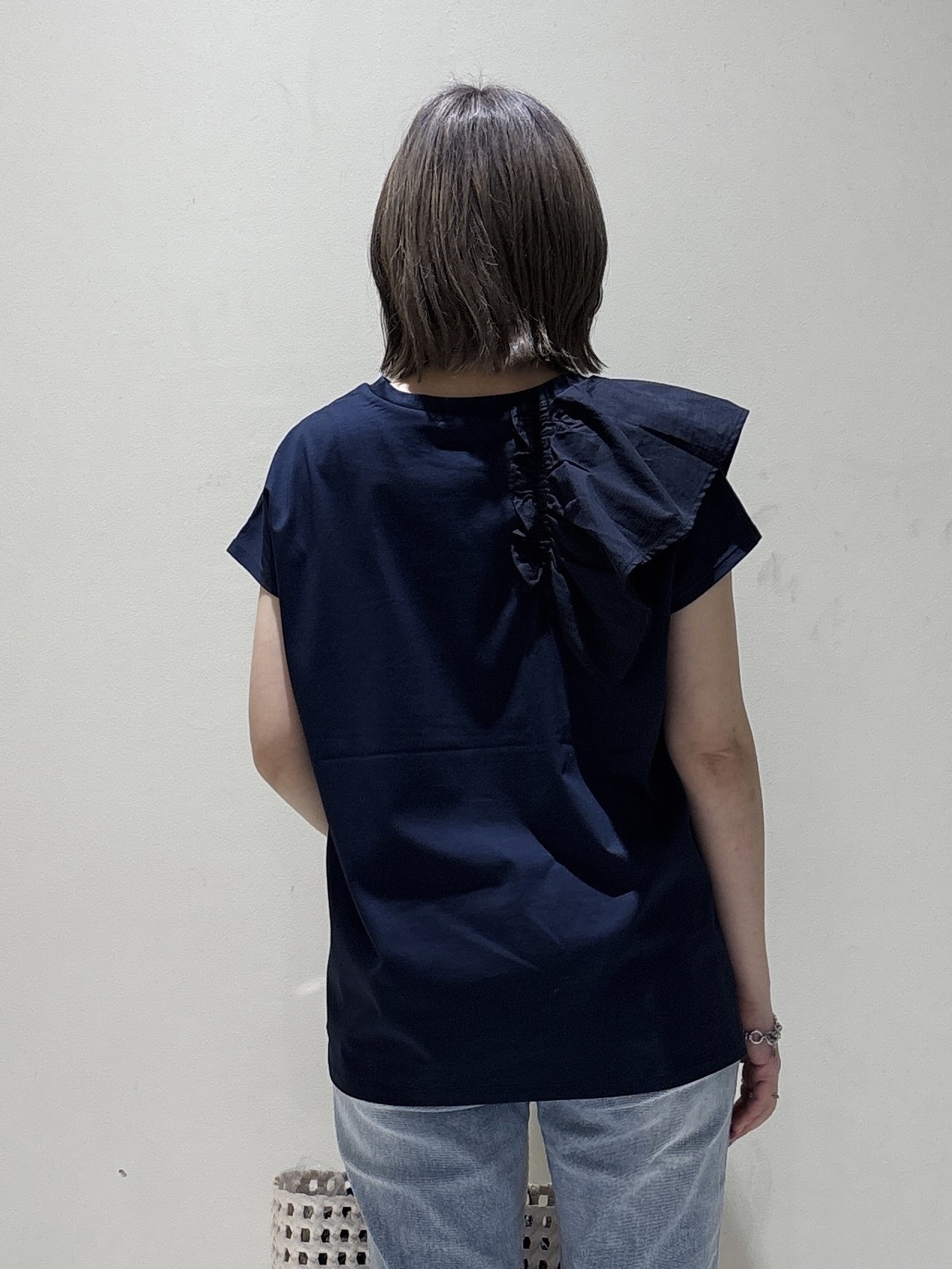 みきちぃさんの「OPAQUE.CLIP｜【UVケア／接触冷感】アシメフリルドッキングカットソー《洗濯機OK》」を使ったコーディネート