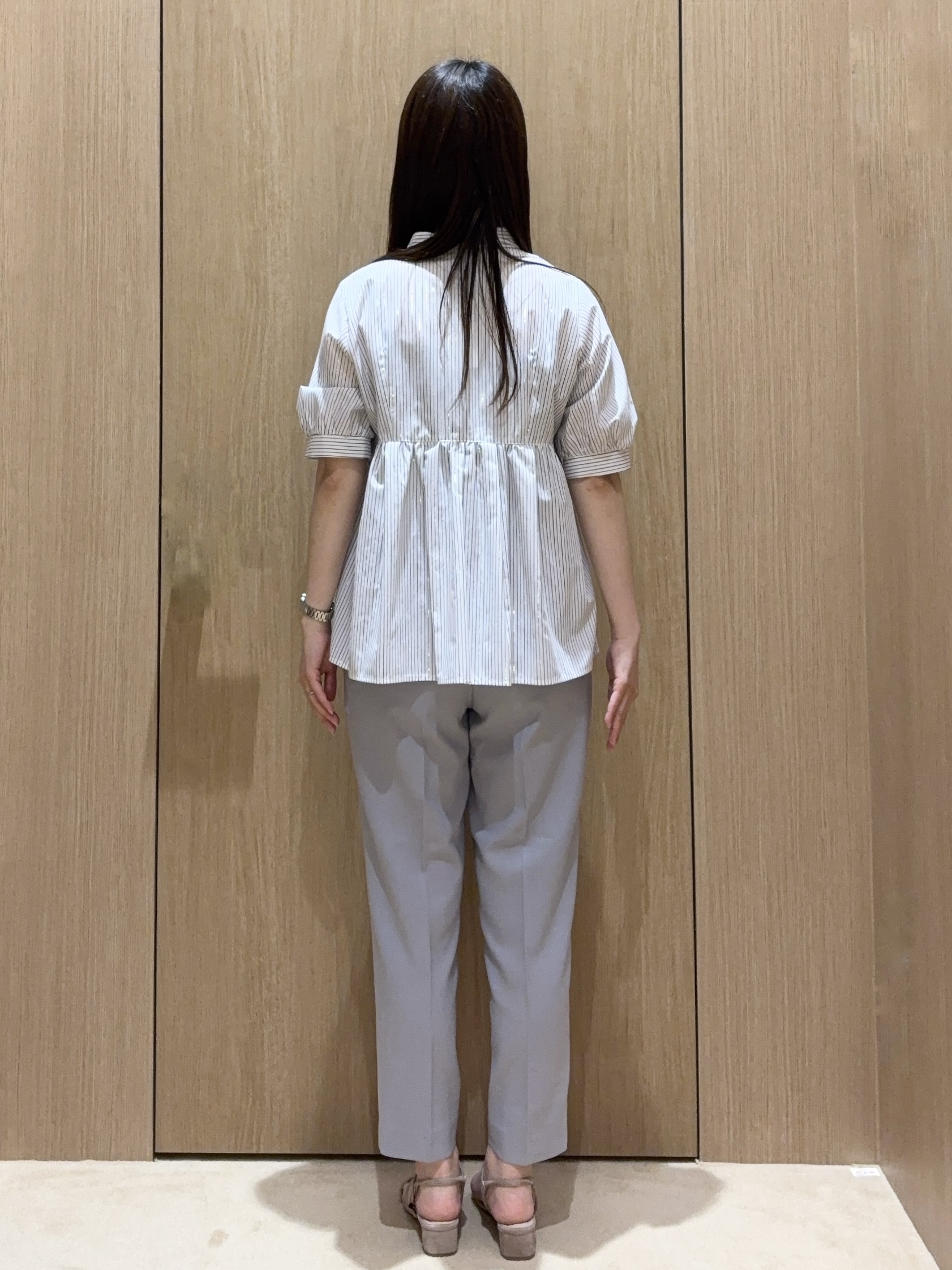 EMIRIさんの「OPAQUE.CLIP｜【防シワ】2wayボウタイペプラム5分袖ブラウス《洗濯機OK／イージーアイロン》」を使ったコーディネート