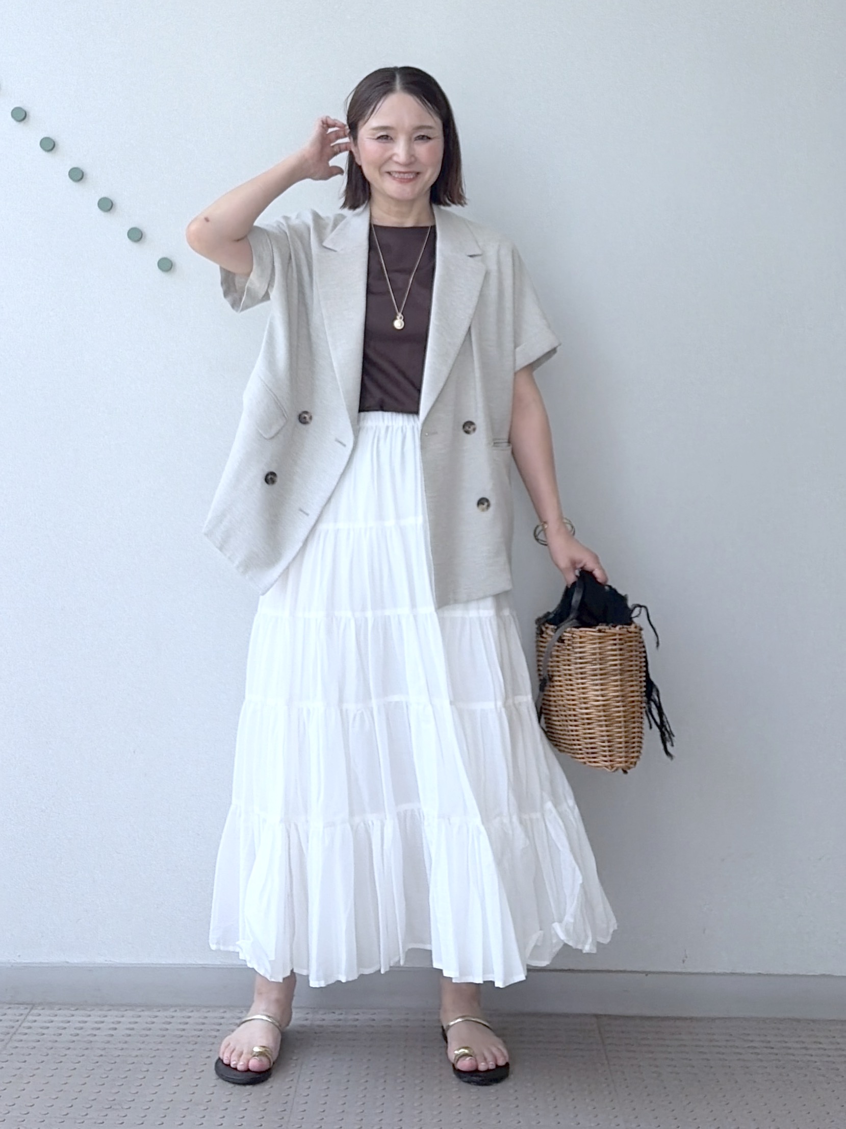 yoshikadoさんの「DRESSTERIOR｜【再入荷】コットンボイルティアードスカート」を使ったコーディネート