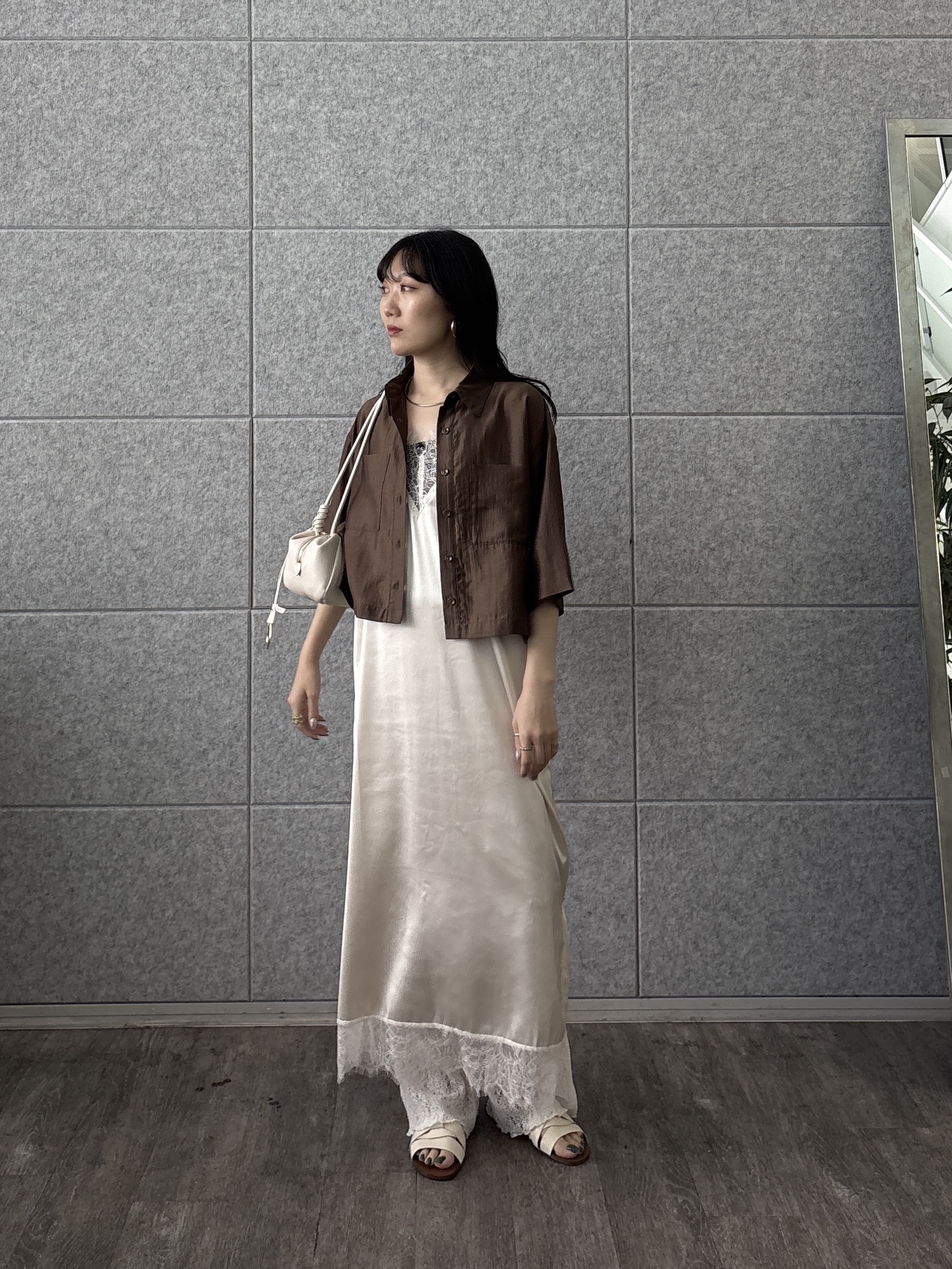 rinaさんの「INDIVI｜レースサテンキャミドレス」を使ったコーディネート