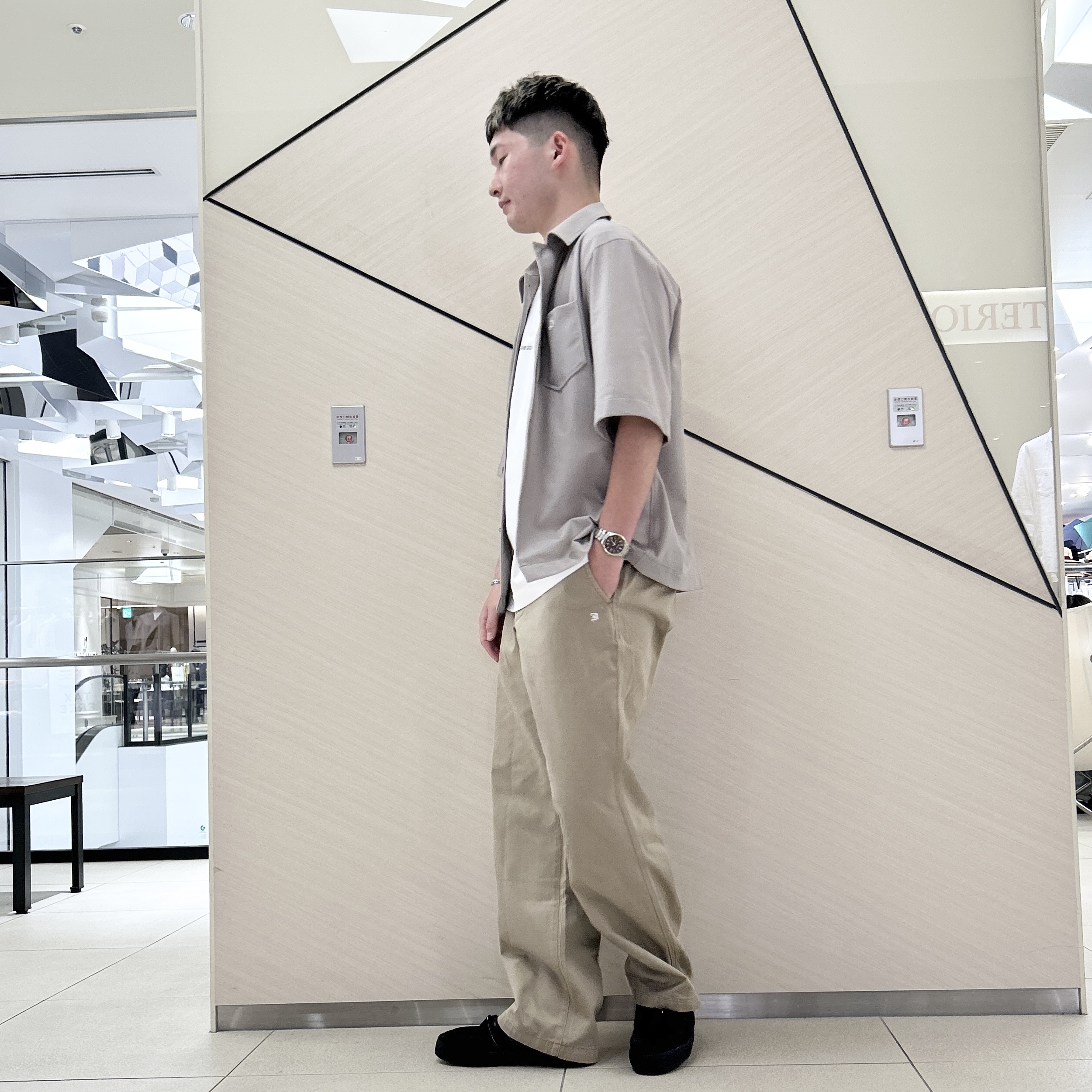 千葉亮太さんの「DRESSTERIOR｜【接触冷感/UVカット/ウォッシャブル/Safari5月号掲載】AIRTOOL ハーフスリーブシャツ」を使ったコーディネート