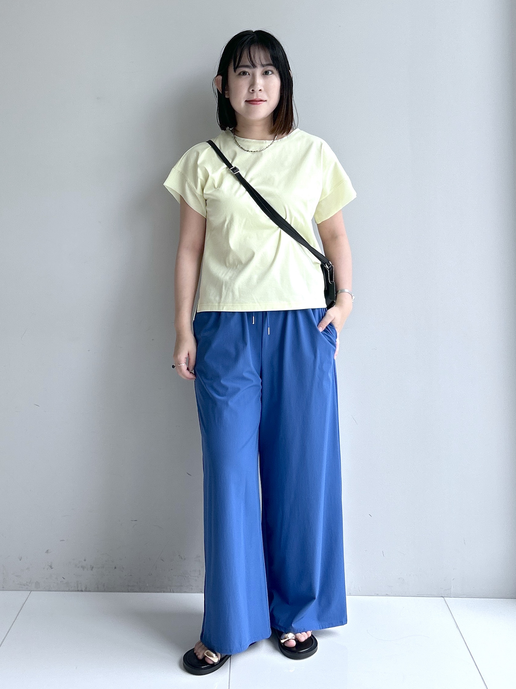 Hirokaさんの「Dessin｜【UVカット/接触冷感】美光沢カットソー」を使ったコーディネート