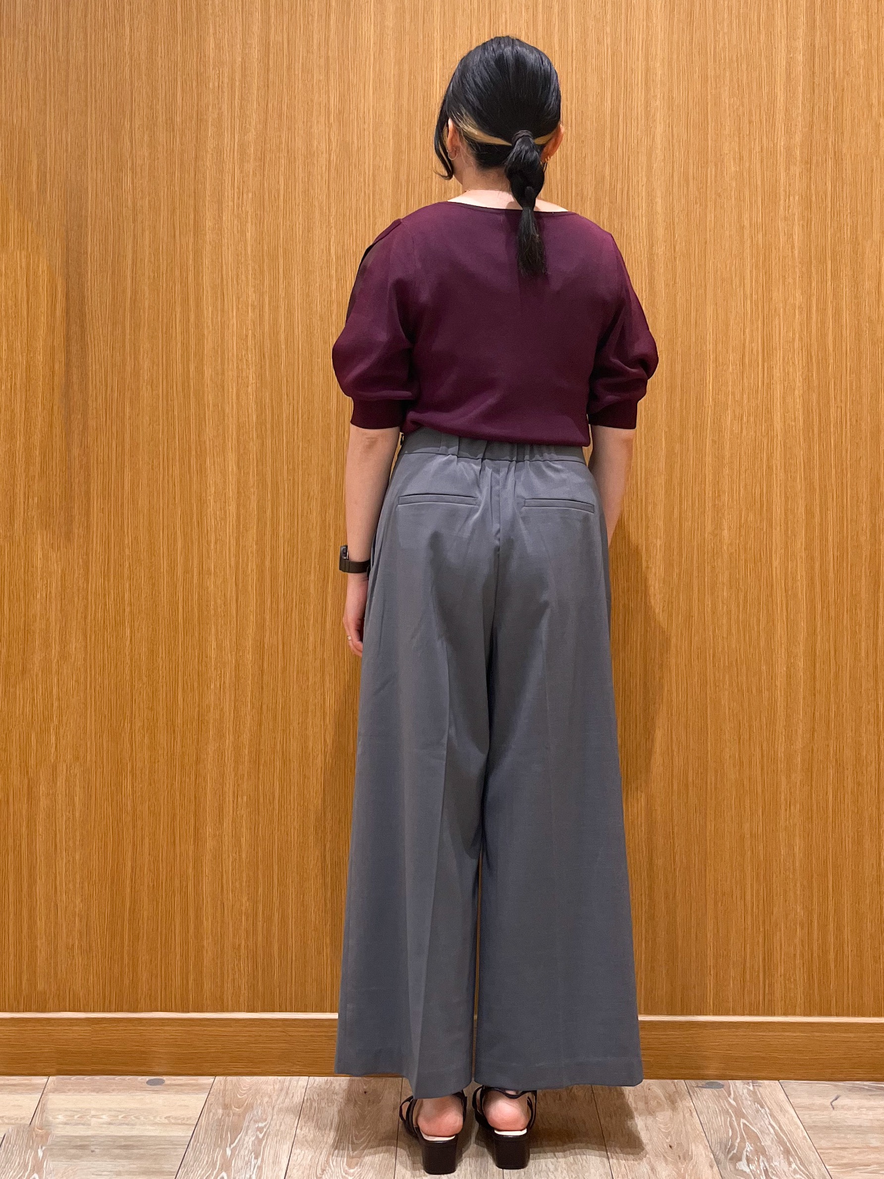 aさんの「OPAQUE.CLIP｜【接触冷感】クールタッチラップスリーブニット《UVケア／洗濯機OK／XS～3L／9col》」を使ったコーディネート