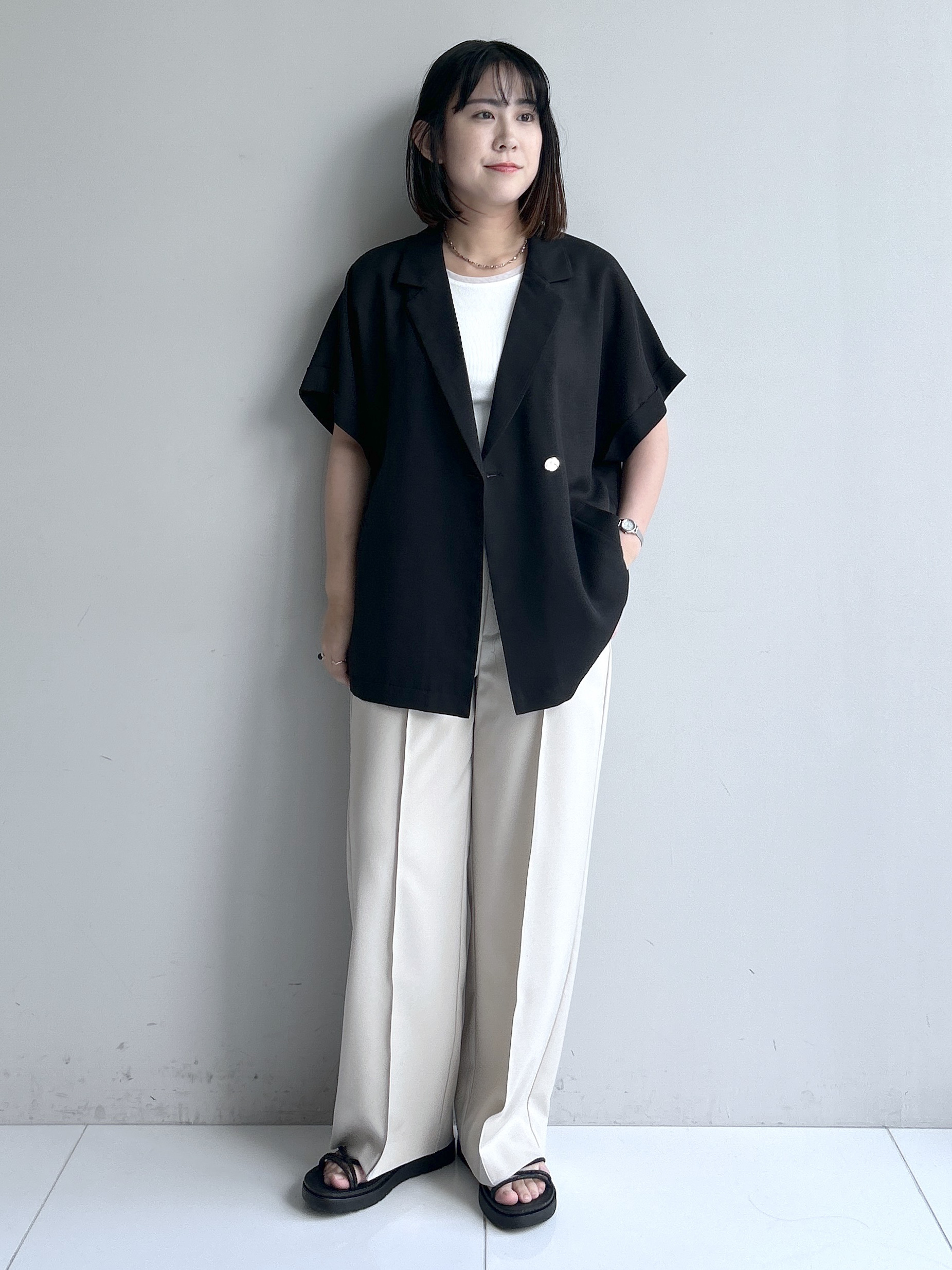 Hirokaさんの「grove｜【洗濯機OK・ひんやり/SETUP可】シワになりにくいハーフスリーブジャケット」を使ったコーディネート