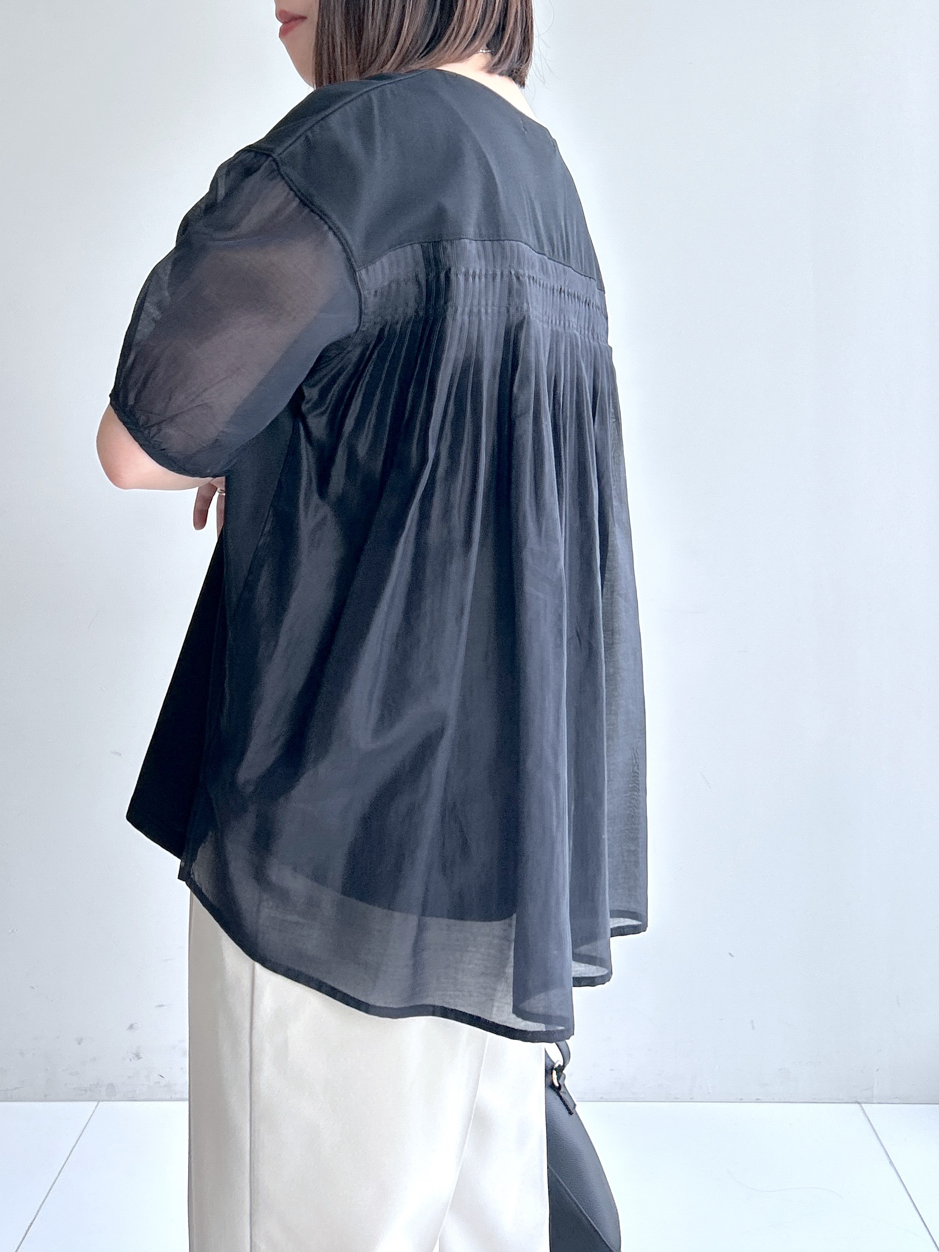 Hirokaさんの「grove｜【貴島明日香さん着用/UVカット】体型カバー叶う、バックプリーツTシャツ」を使ったコーディネート