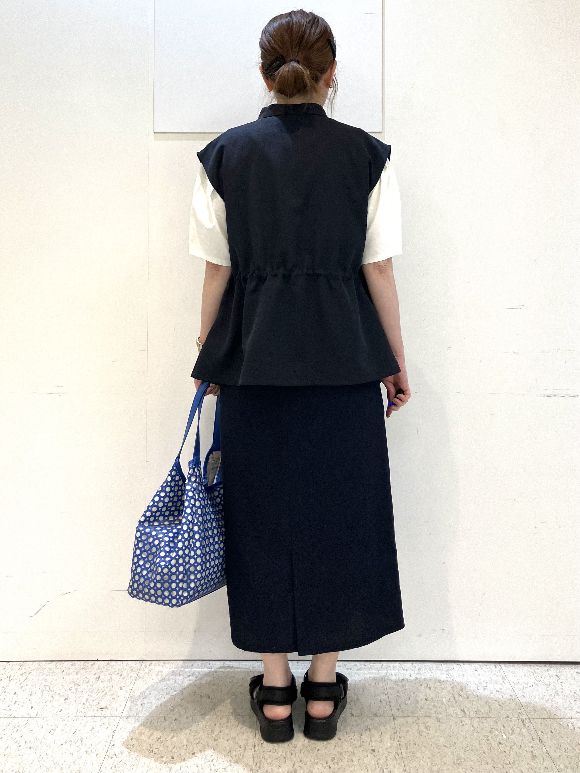 kozuさんの「Reflect｜リネンライクスタンドネックジレ」を使ったコーディネート