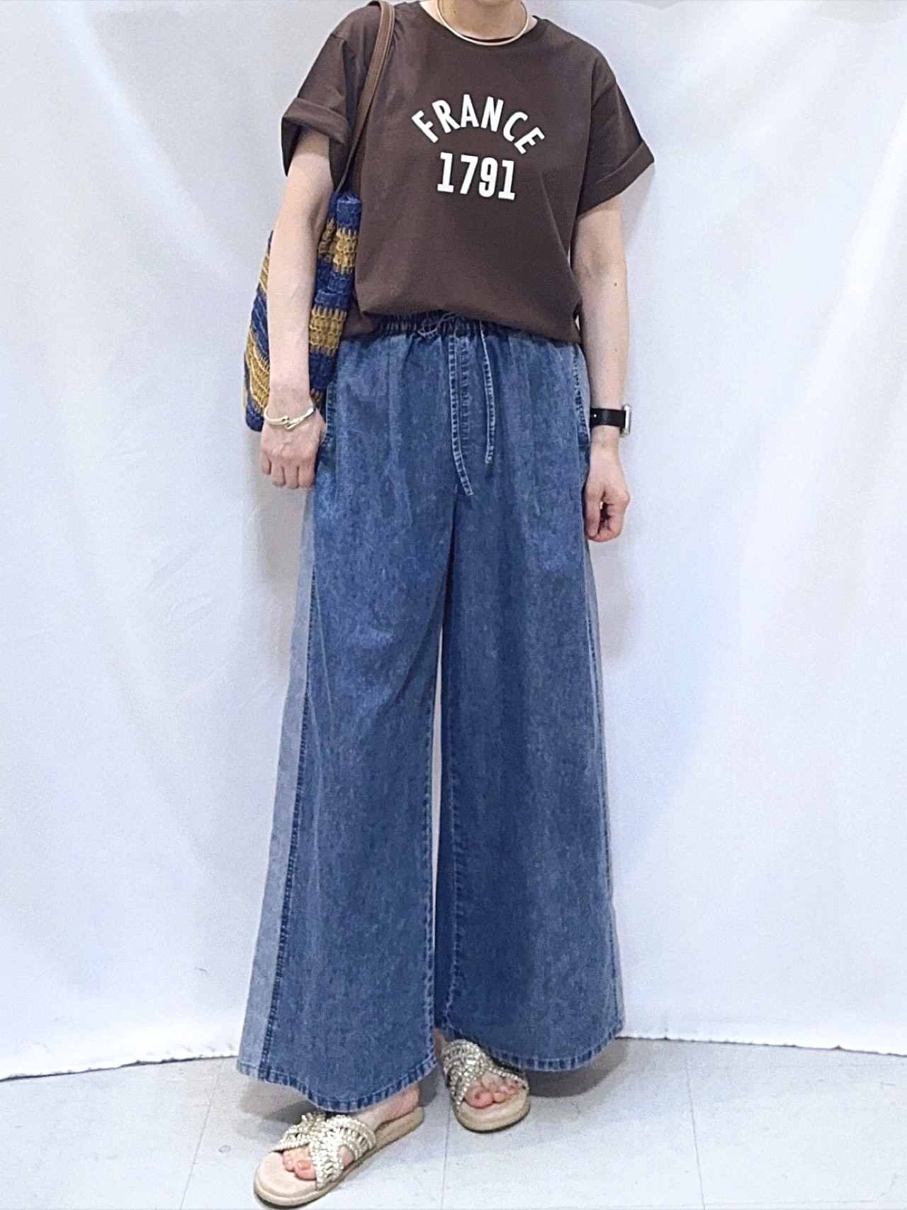 𝐇𝐢𝐫𝐨𝐦𝐢さんの「SHOO･LA･RUE｜【綿100%/ひんやり/S-LL】選べる3柄 大人のプリントTシャツ」を使ったコーディネート