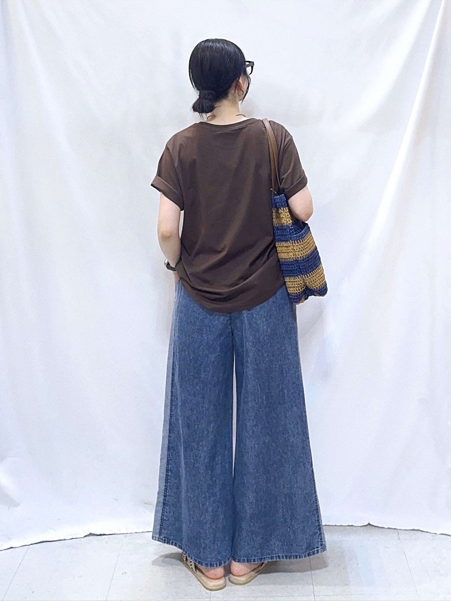 𝐇𝐢𝐫𝐨𝐦𝐢さんの「SHOO･LA･RUE｜【綿100%/ひんやり/S-LL】選べる3柄 大人のプリントTシャツ」を使ったコーディネート