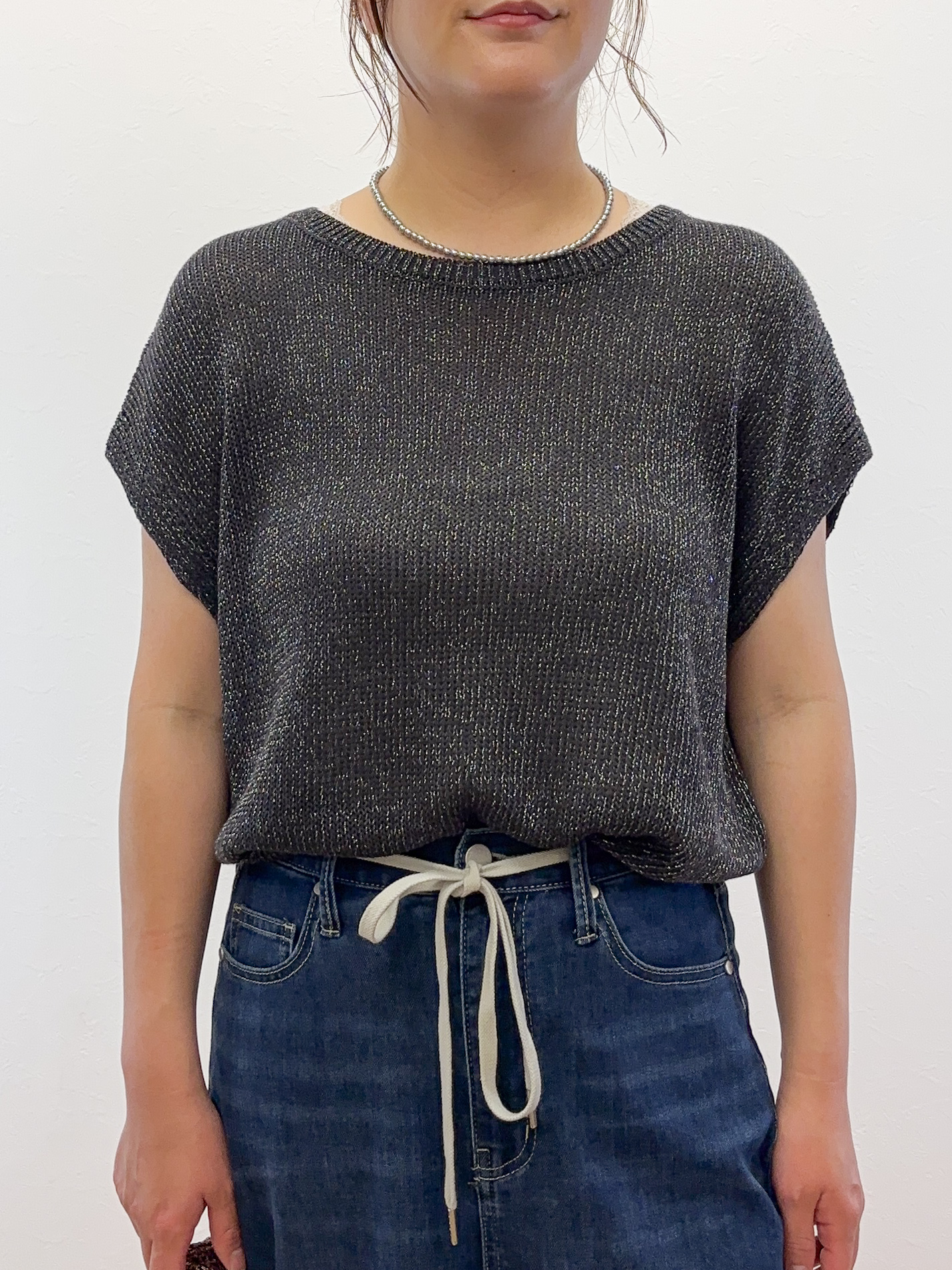 Takeさんの「OPAQUE.CLIP｜ラメメッシュ フレンチスリーブニット【洗濯機OK】」を使ったコーディネート