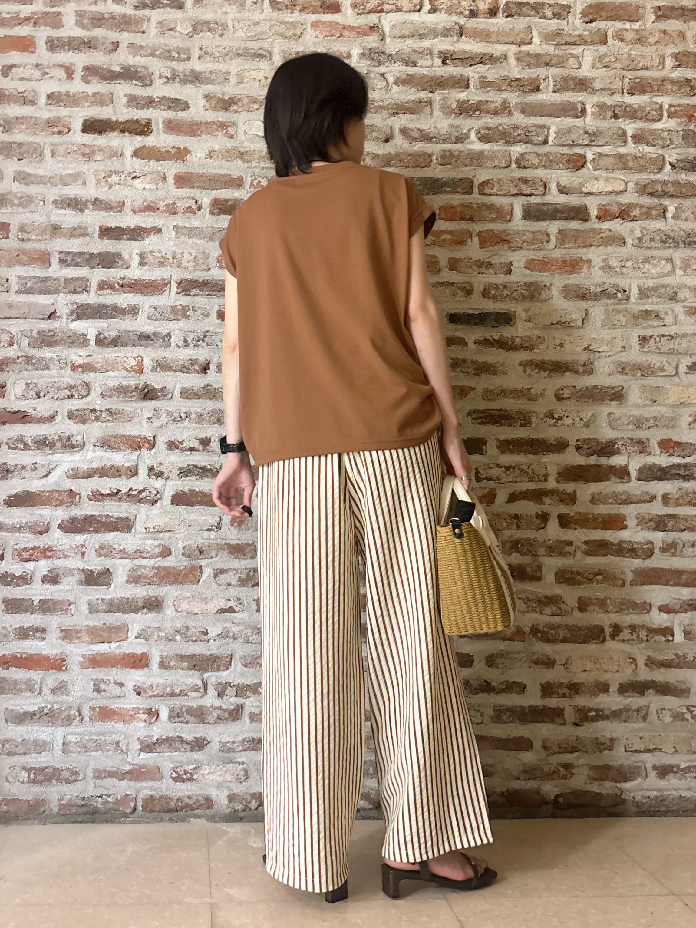 しばさんの「THE SHOP TK｜オーガンジー刺繍Tシャツ」を使ったコーディネート