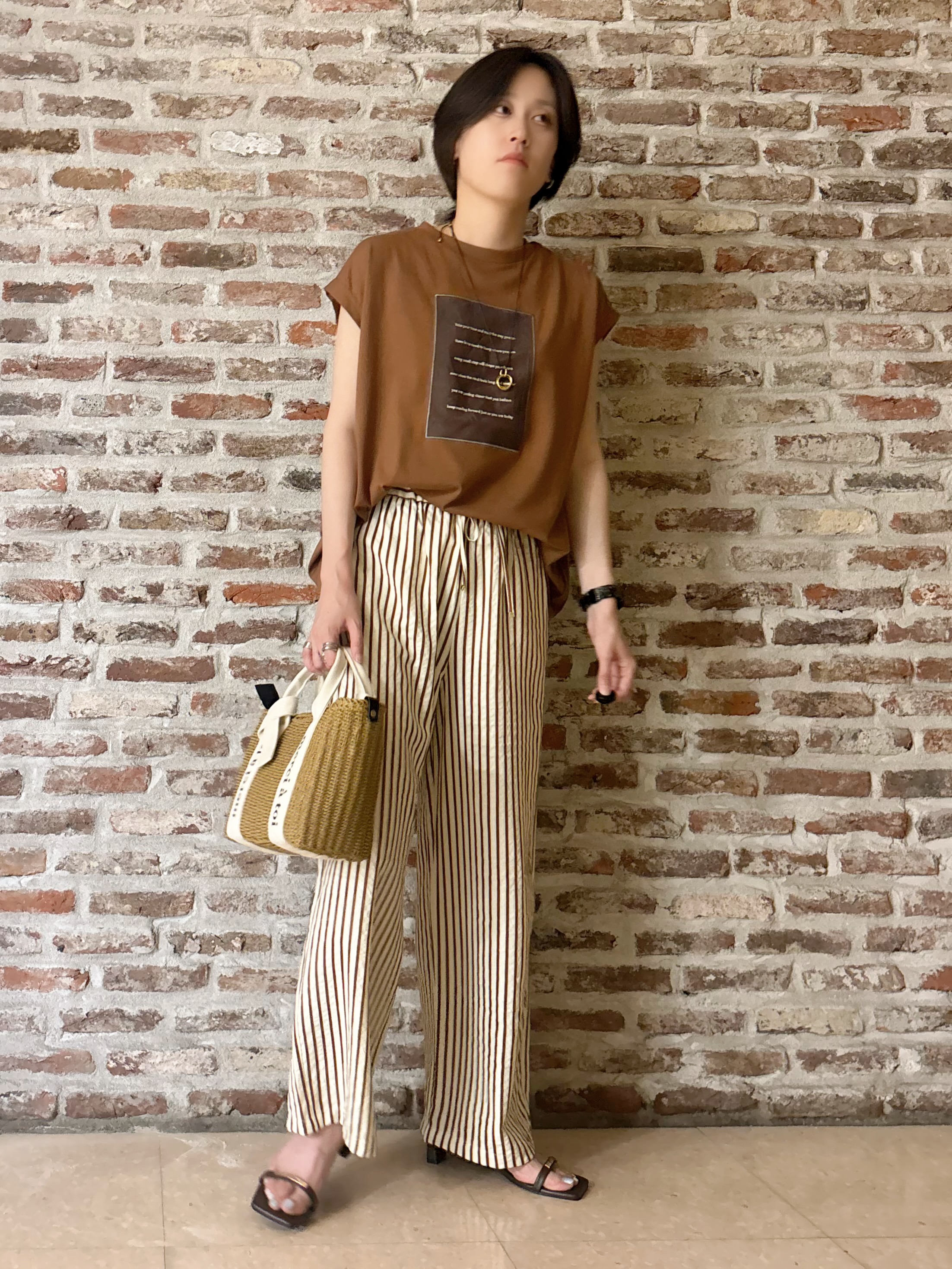 しばさんの「THE SHOP TK｜オーガンジー刺繍Tシャツ」を使ったコーディネート