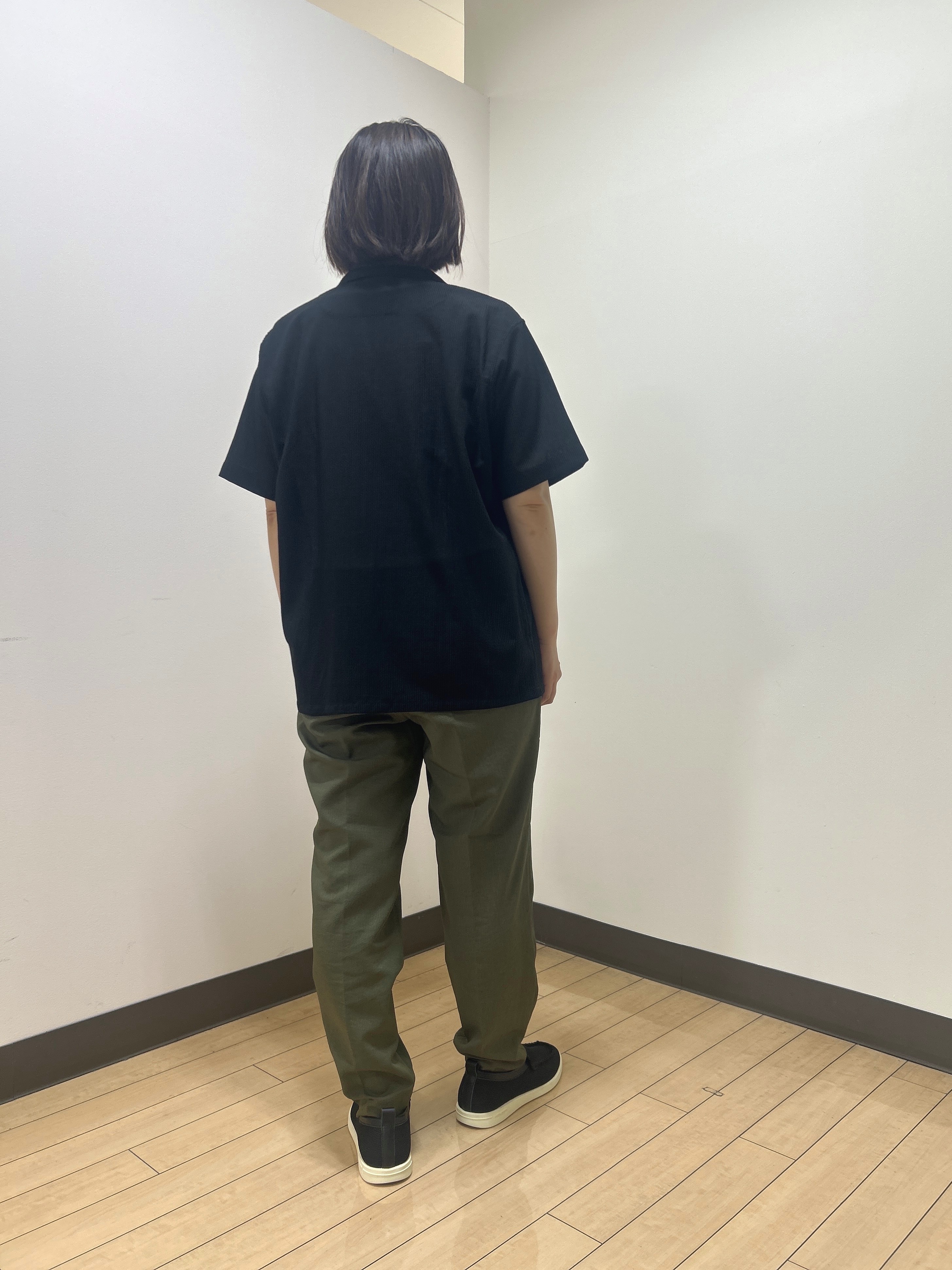 okaさんの「TAKEO KIKUCHI｜【通気性】トリコットサッカー オープンカラー シャツ」を使ったコーディネート